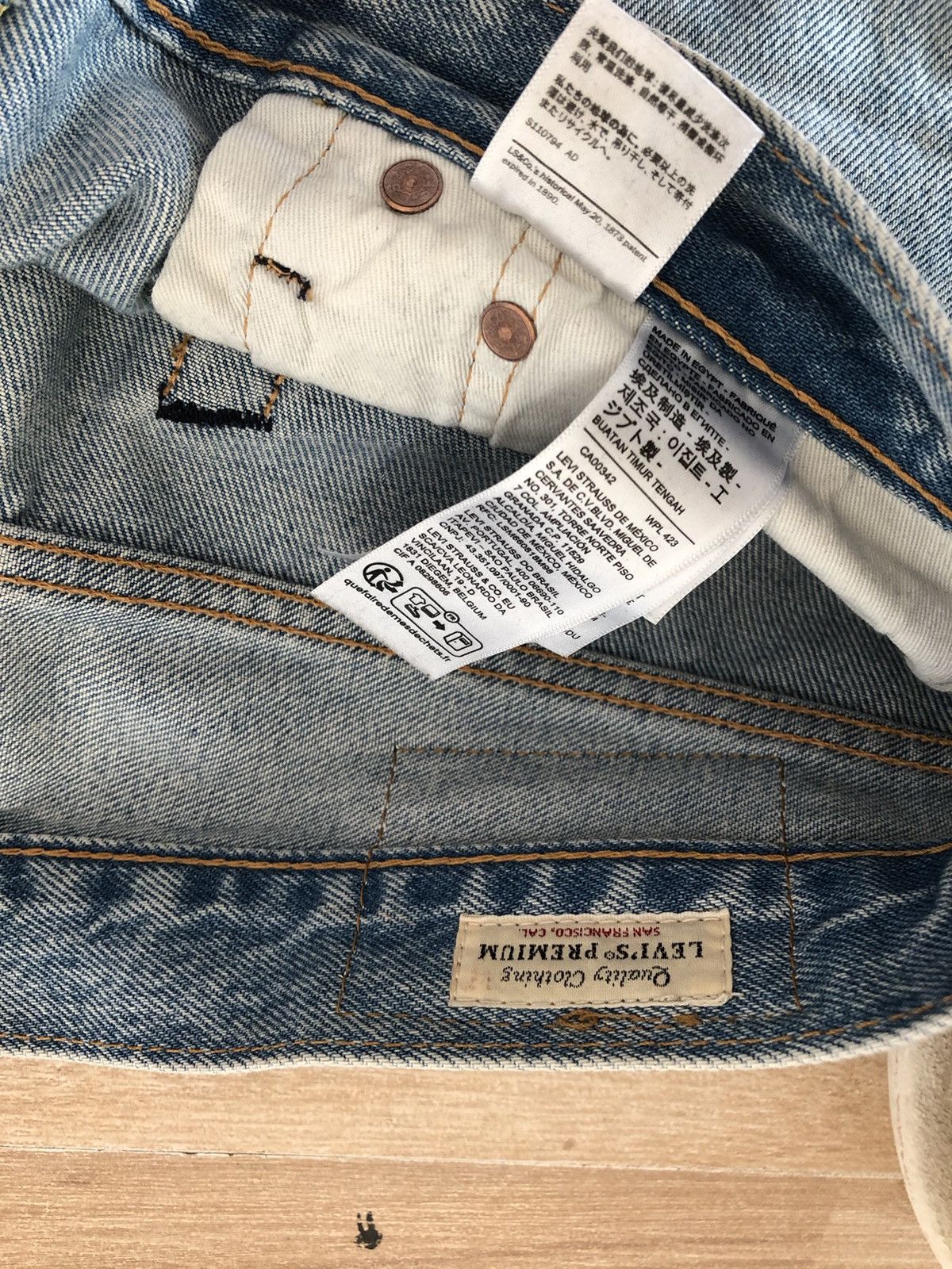 Levi's Levi’s 501 Jeans W33 x L30 Straight Light Blue White Denim Size US 33 - 6 Thumbnail