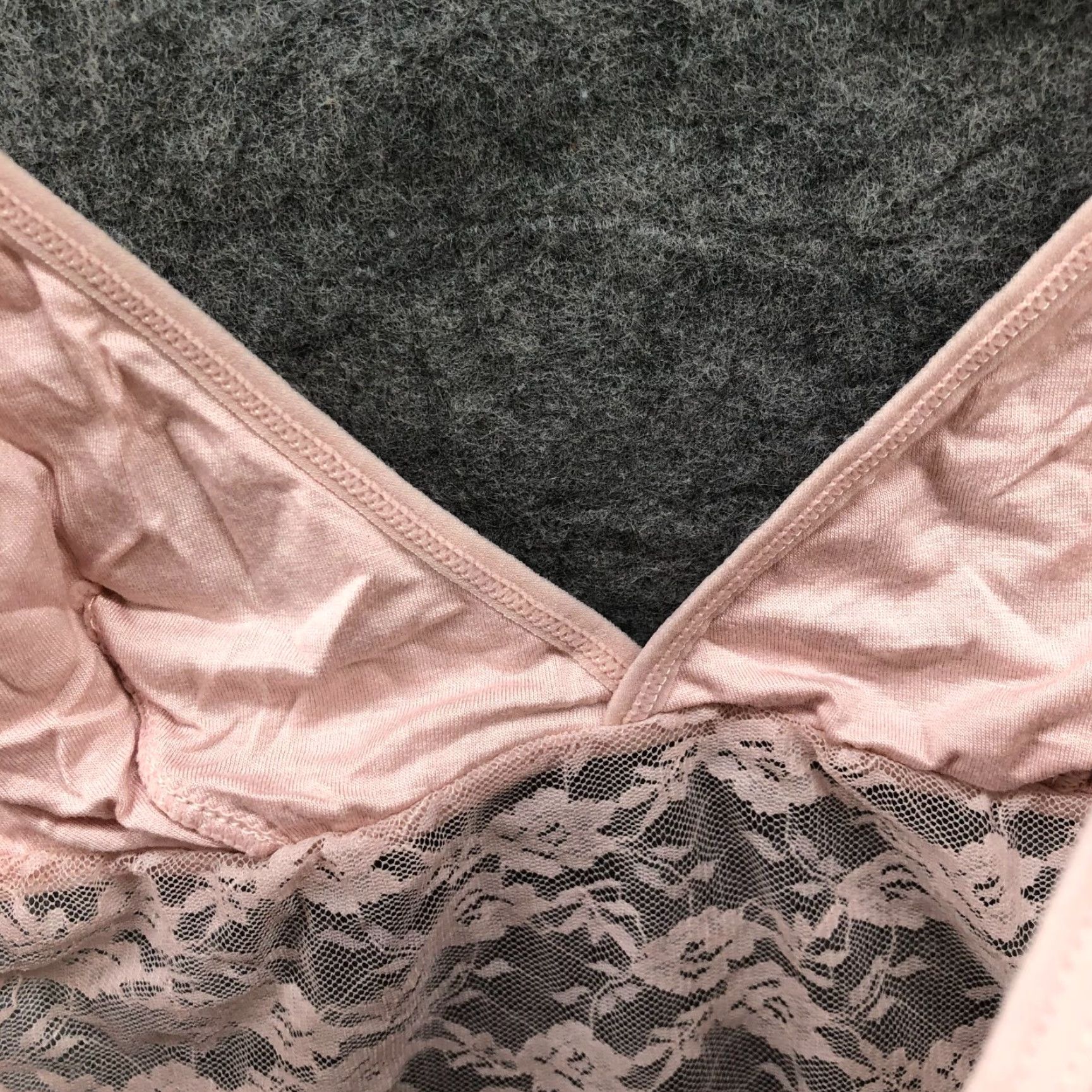 Urban Outfitters Urban Outfitters Lace Cami Top Bralette Womens S Pink Cropped Sheer Lined Tank Camisole V-Neck Spaghetti Strap Summer Style Cropped Shirt Size S / US 4 / IT 40 - 5 Thumbnail
