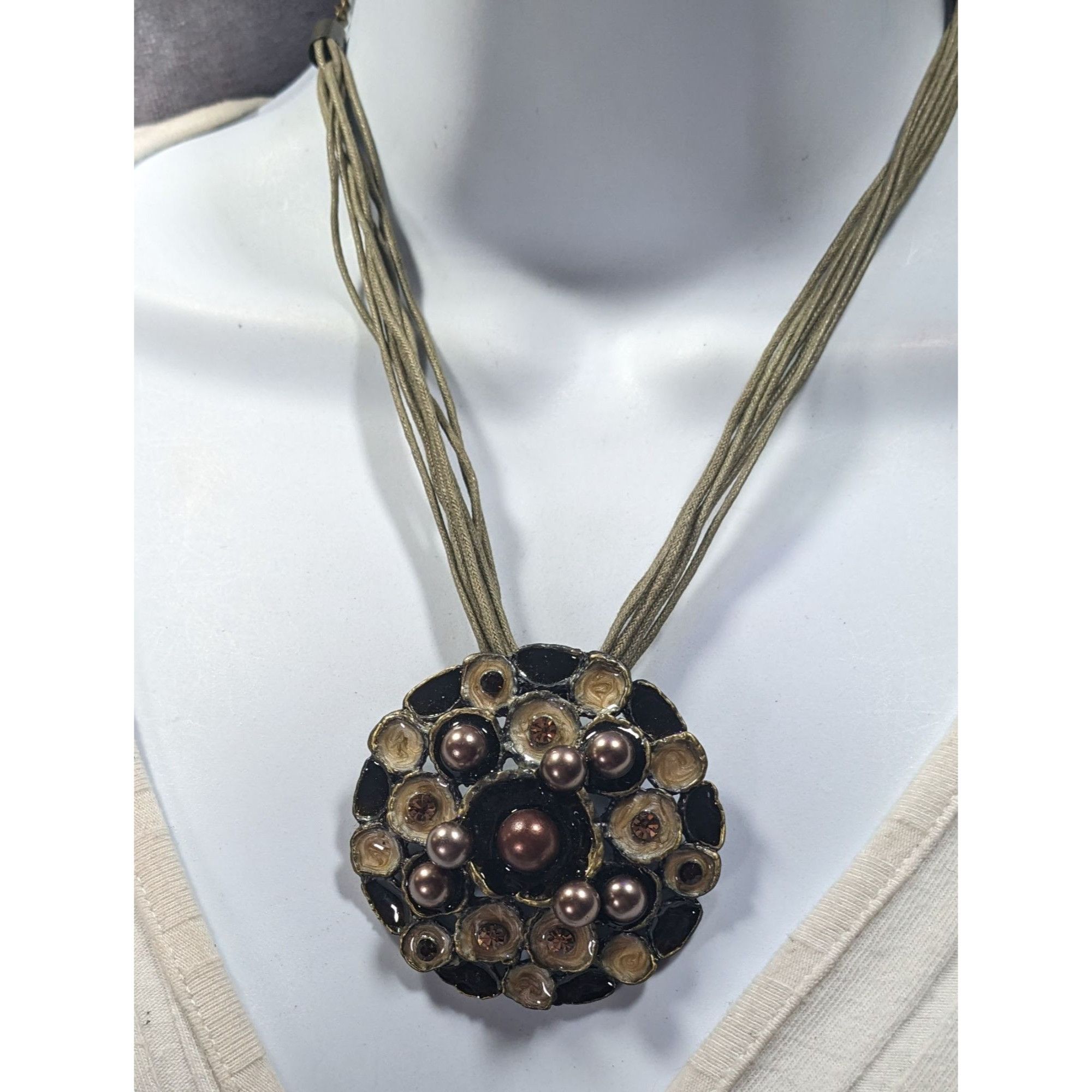 Other Abstract Floral Pearl Rhinestone And Enamel Pendant Necklace Size ONE SIZE - 5 Thumbnail