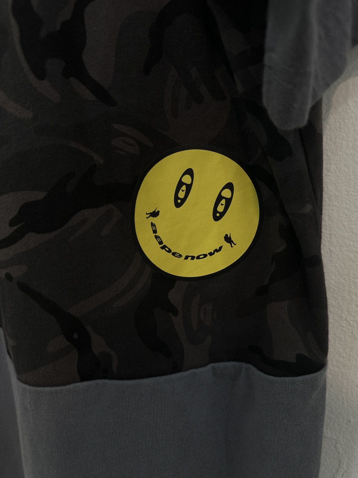 Aape Aape by Bathing Ape Black Camo t-shirt size M Size US M / EU 48-50 / 2 - 4 Thumbnail