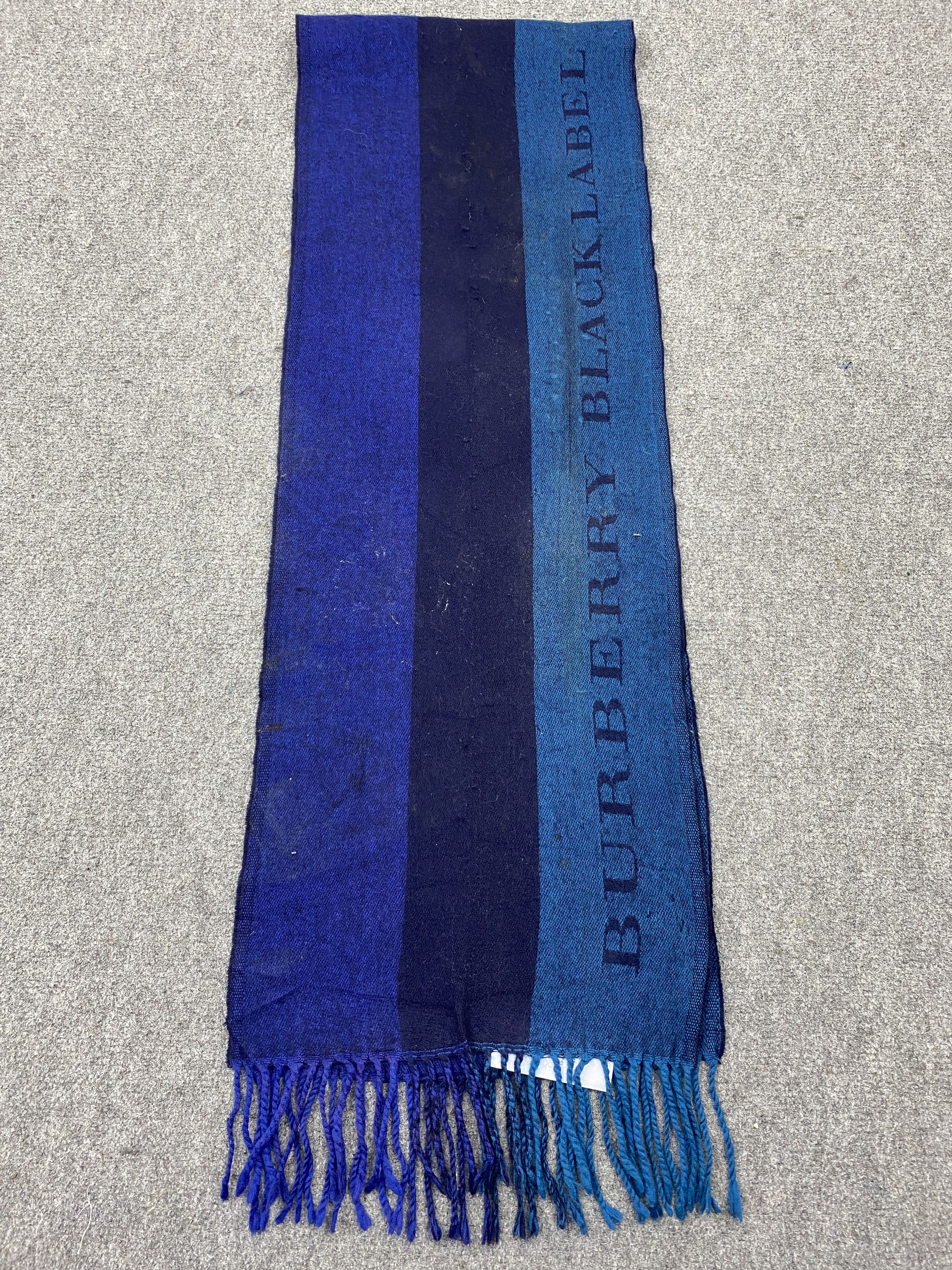 Burberry Black Label Burberry Scarf / Muffler / Neckwear SC0215 Size ONE SIZE - 2 Thumbnail