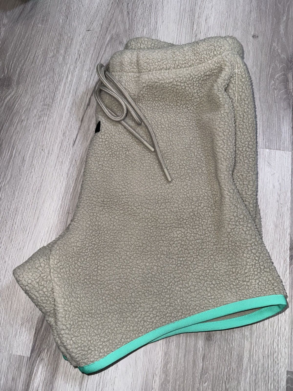 Essentials Essentials Polar Fleece Shorts Size US 34 / EU 50 - 2 Thumbnail