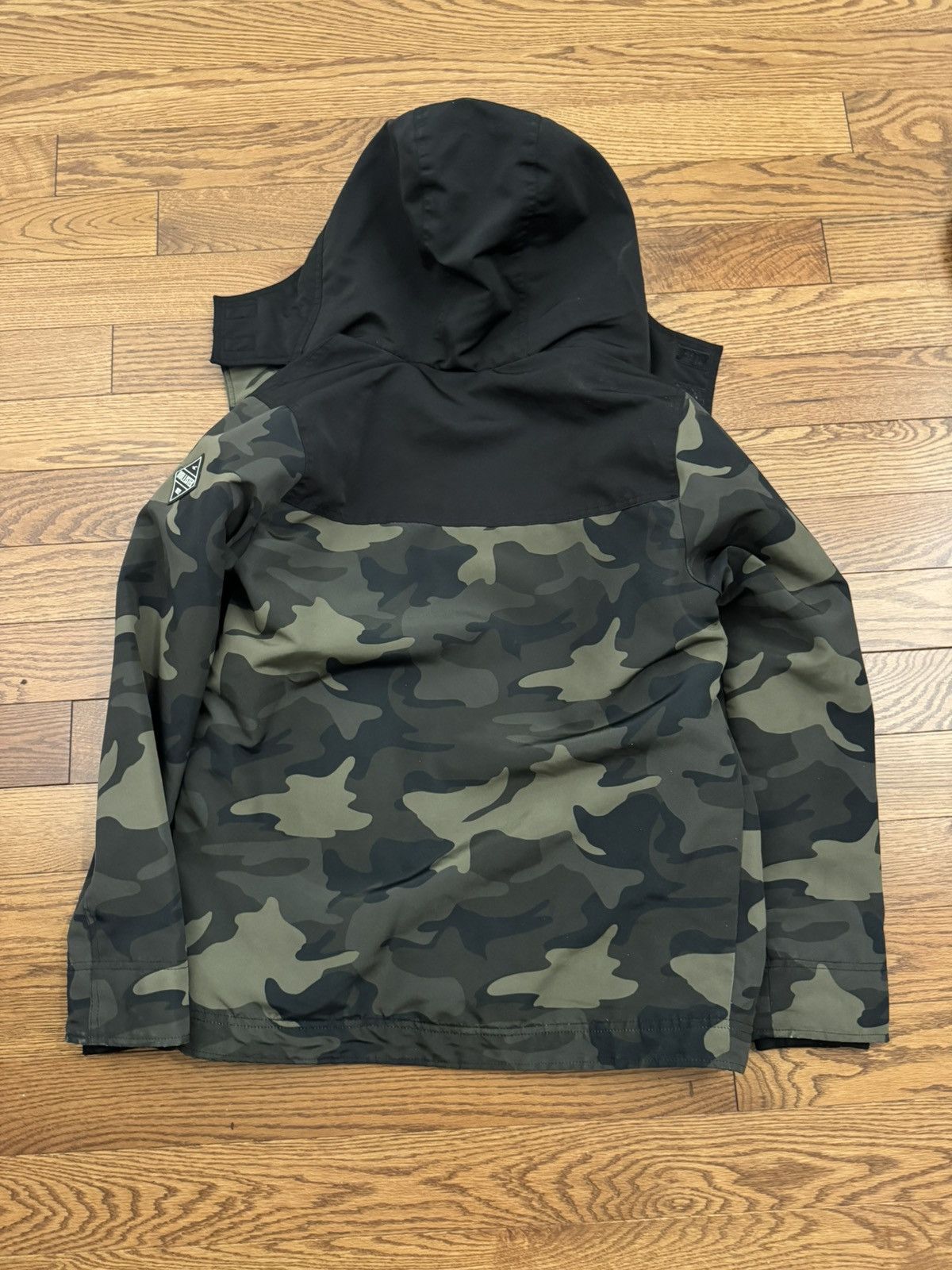 Hollister Black and green heavy jacket Size US M / EU 48-50 / 2 - 2 Thumbnail
