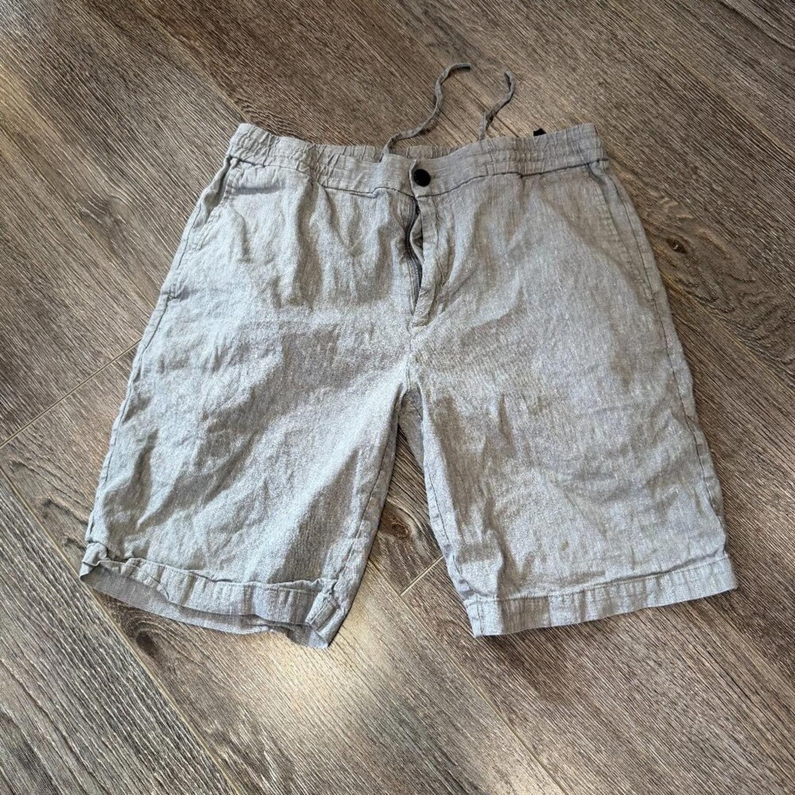 Theory Theory Men Shorts Light Gray Size Medium Premium Casual Size US 32 / EU 48 - 2 Thumbnail