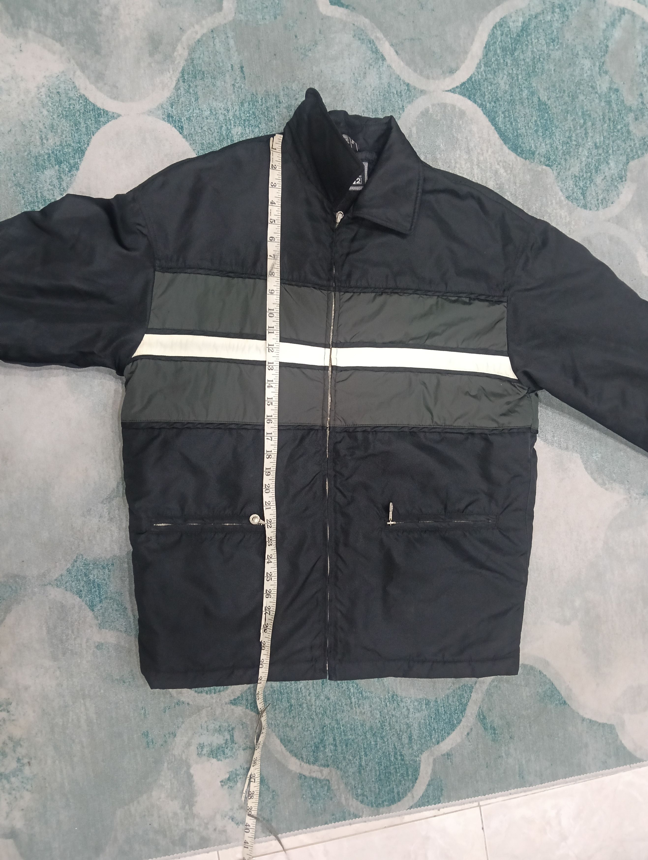 Versace × Vintage Versace Classic V2 Jacket Size US L / EU 52-54 / 3 - 24 Thumbnail