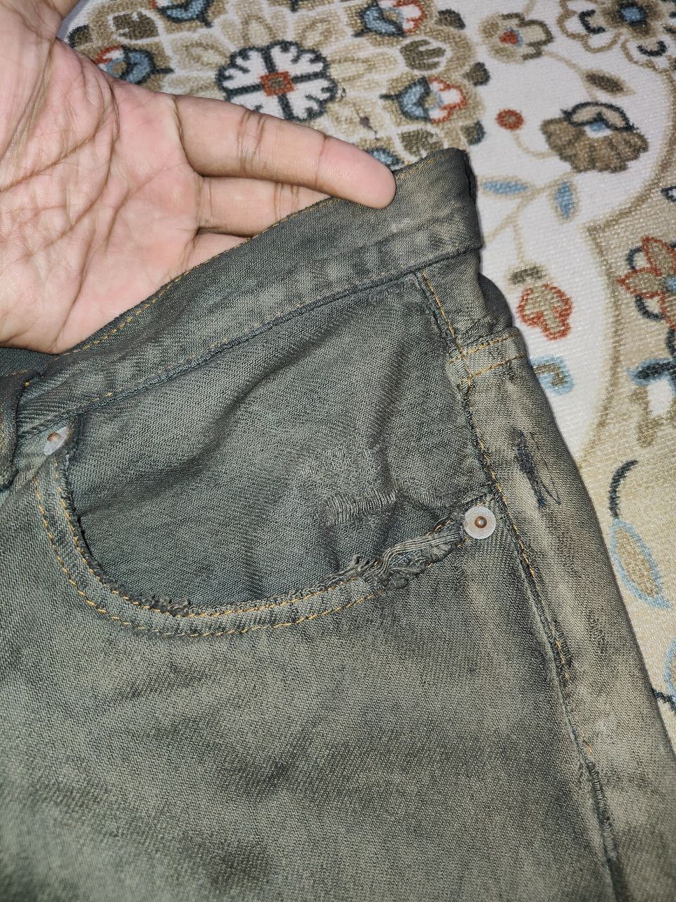 Levi's Thrashed Vintage Levi's 501 Worn Faded Denim Size US 33 - 10 Thumbnail