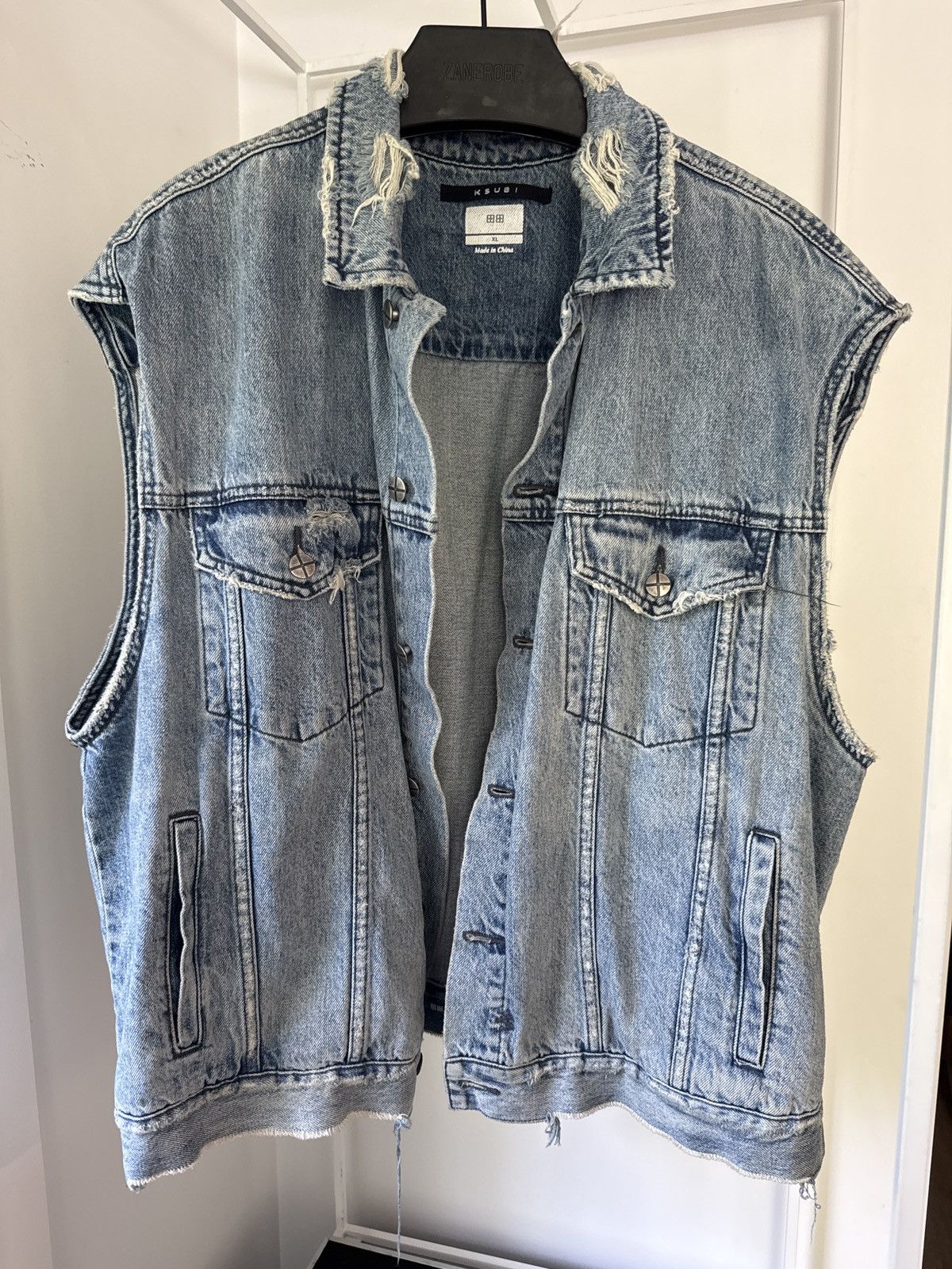 Ksubi Distressed OG vest Size US XL / EU 56 / 4 - 1 Thumbnail