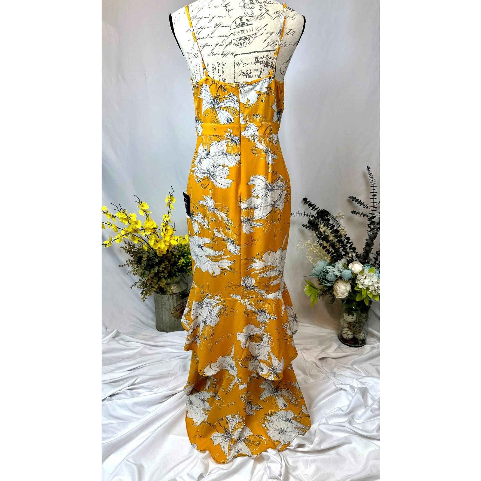 Other Lulu’s Darling Daylily Mustard Floral Hi-Lo Maxi Dress M Size M / US 6-8 / IT 42-44 - 15 Thumbnail