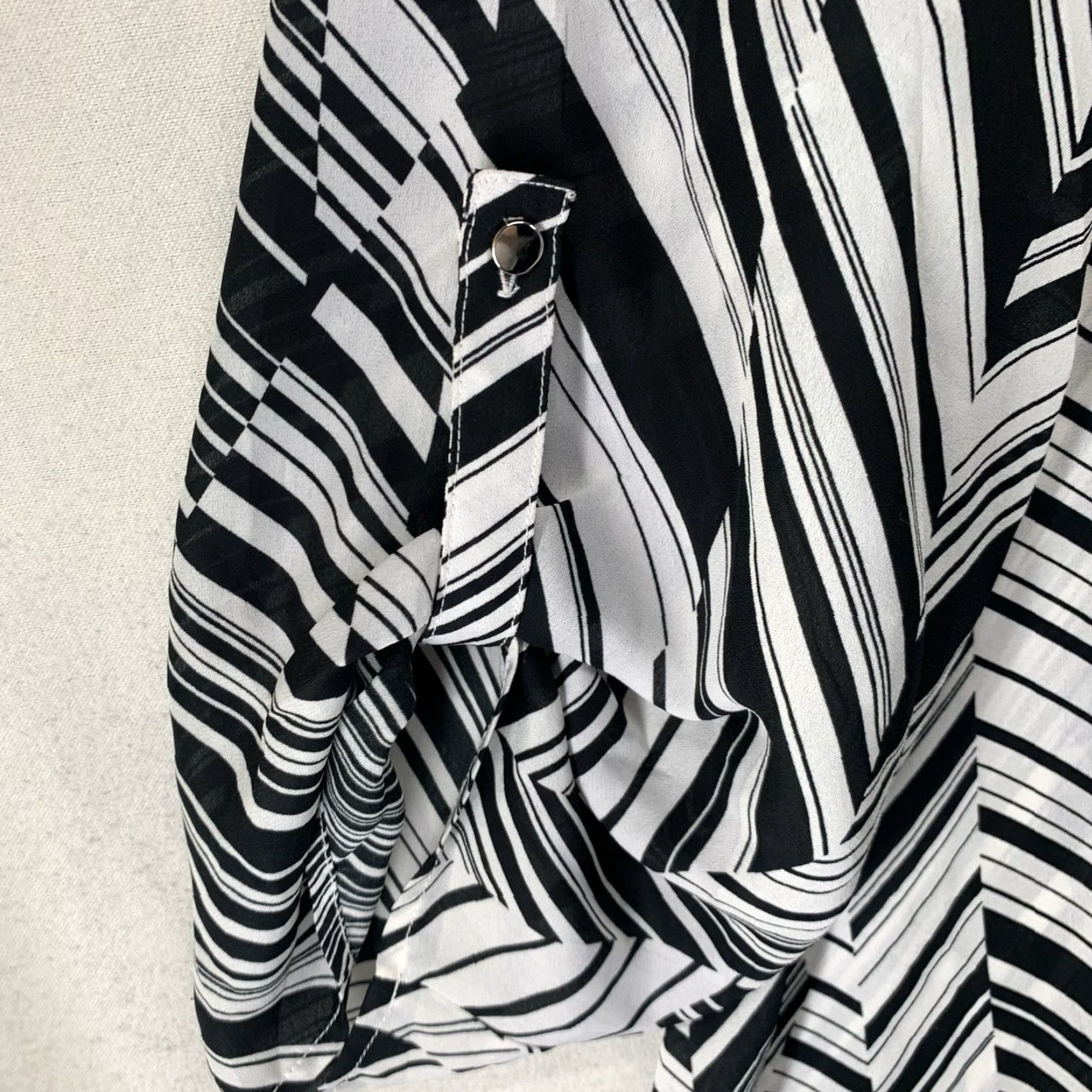 Vintage Geometric Boho Women's 2X Top Black & White Relaxed Sheer Flowy Size XXL / US 16-18 / IT 52-54 - 5 Thumbnail