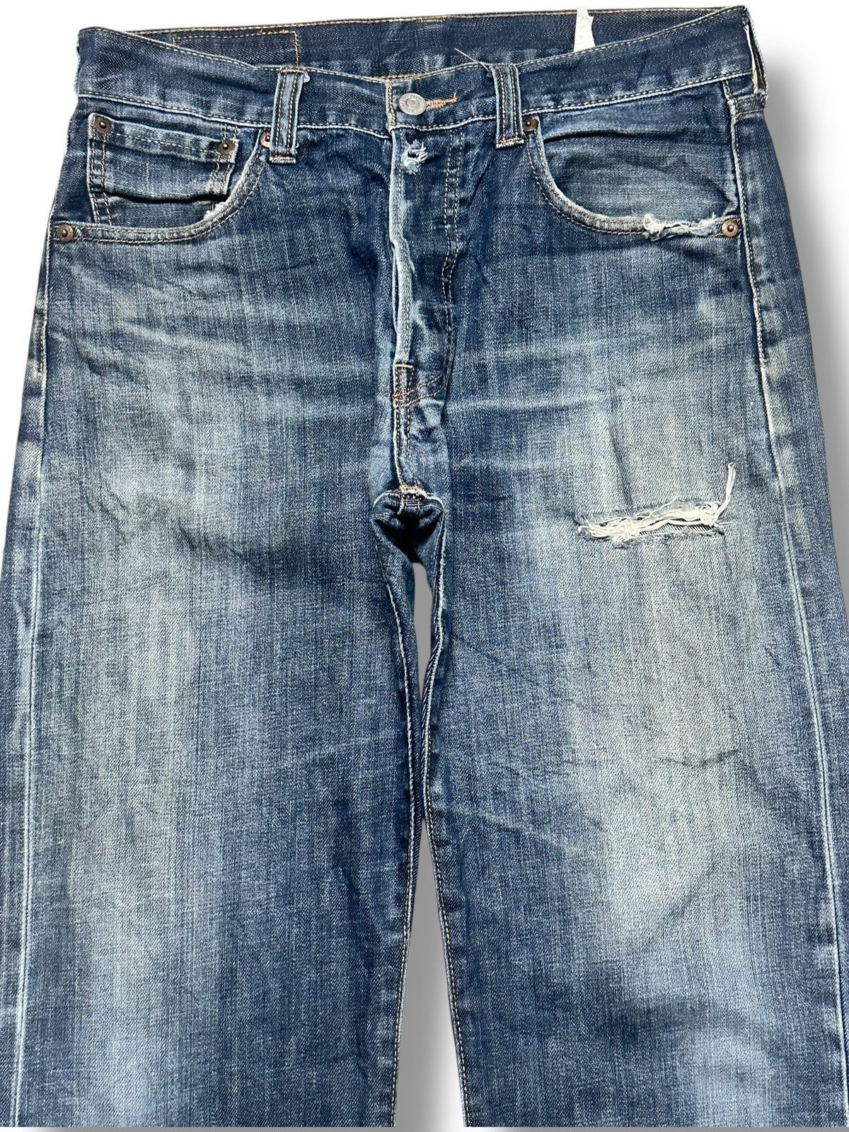 Levi's Levi’s 501 Vintage Regular Straight Leg Jean With Faded Wash Size US 32 / EU 48 - 2 Thumbnail