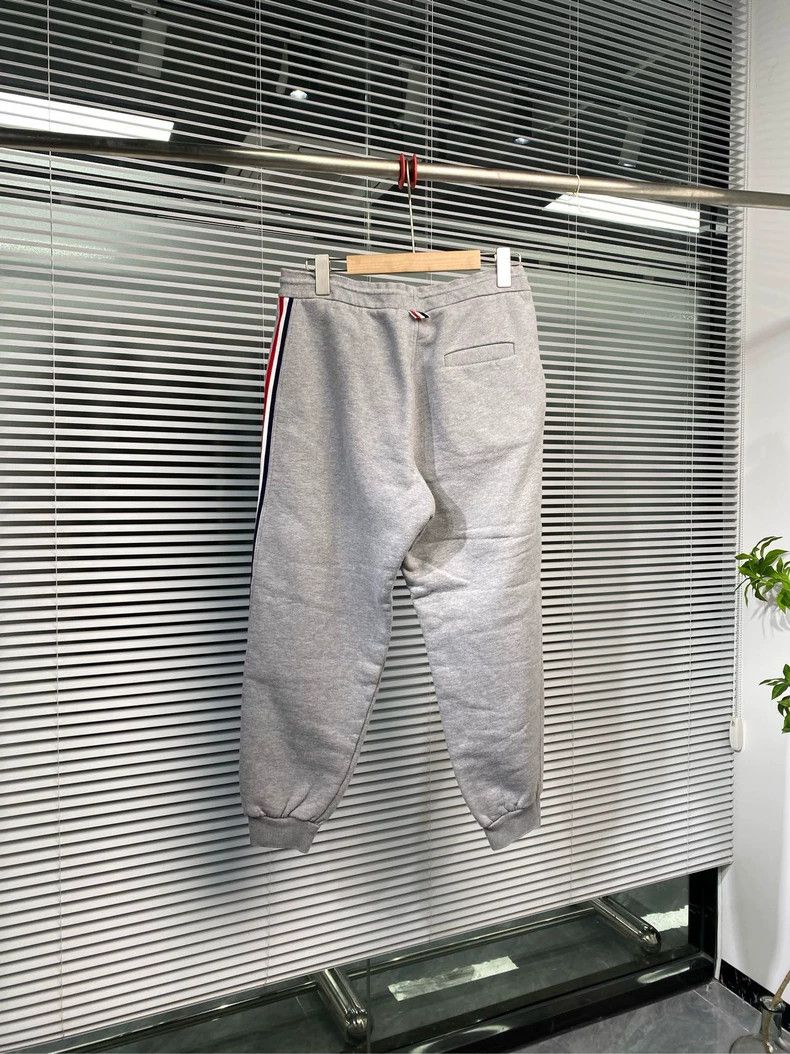 Thom Browne Thom Browne size2 Sport pants Size US 26 / EU 42 - 2 Thumbnail