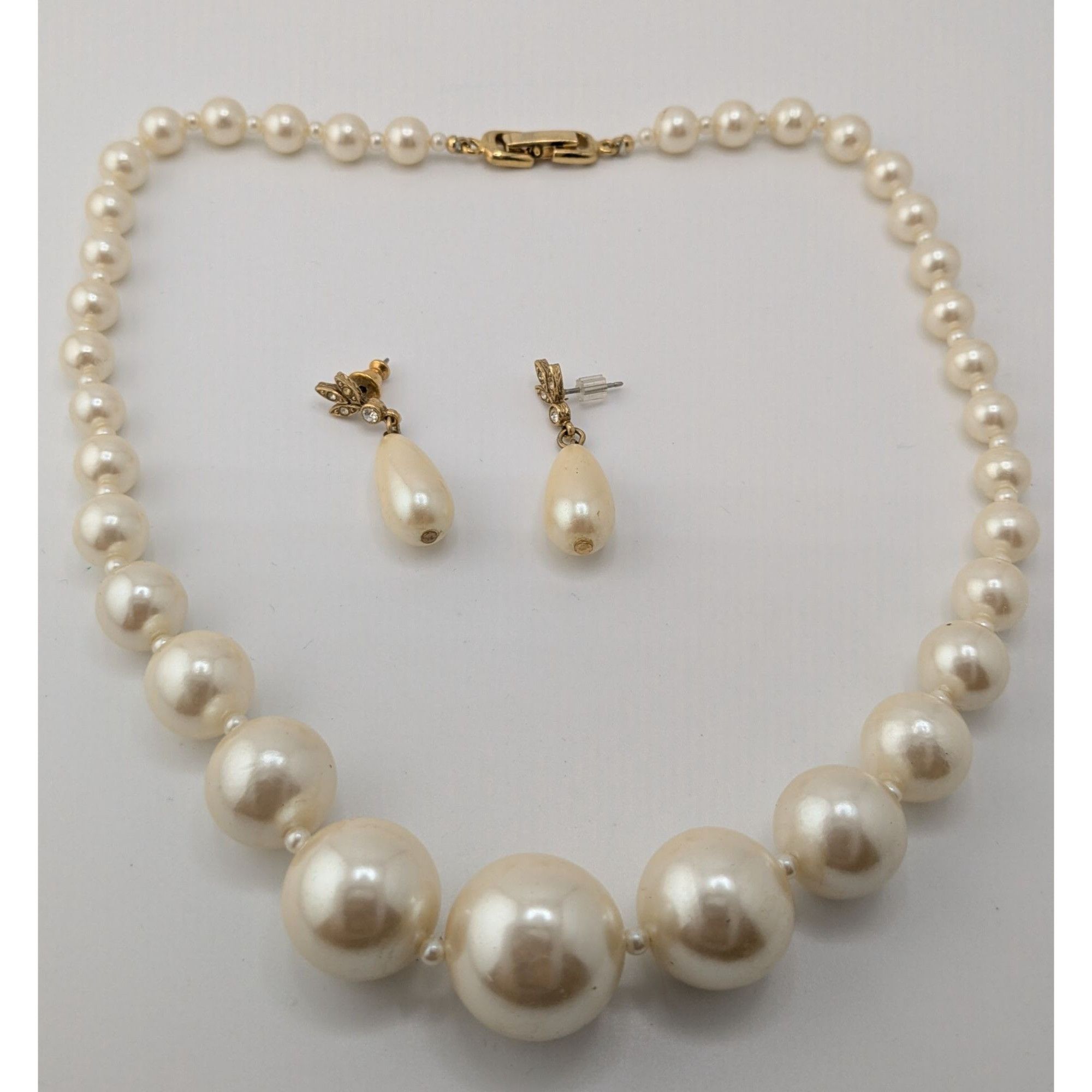 Other Vintage Faux Pearl Necklace & Earrings Set With Gold-Tone De Size ONE SIZE - 9 Thumbnail