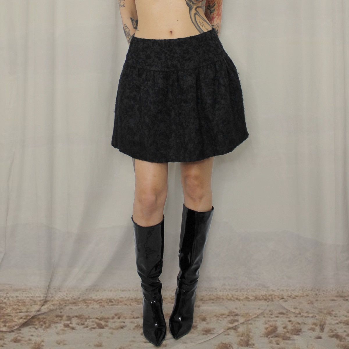 RED Valentino 🎈VALENTINO BLACK SKIRT🎈 Size 30" / US 8 / IT 44 - 1 Thumbnail