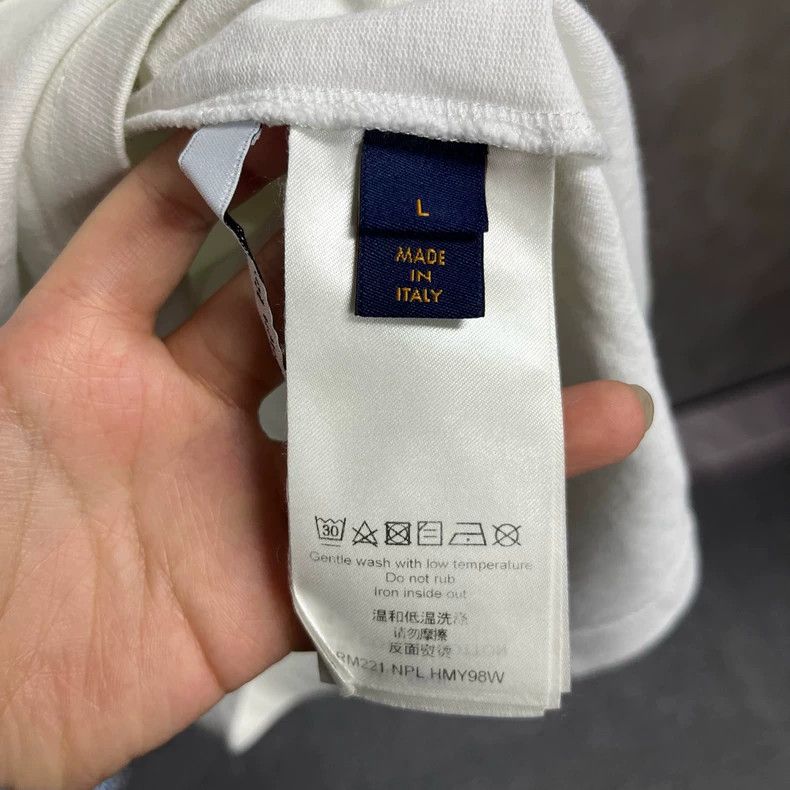 Louis Vuitton Louis Vuitton White logo monogram printed off-the-shoulder Size US L / EU 52-54 / 3 - 4 Thumbnail