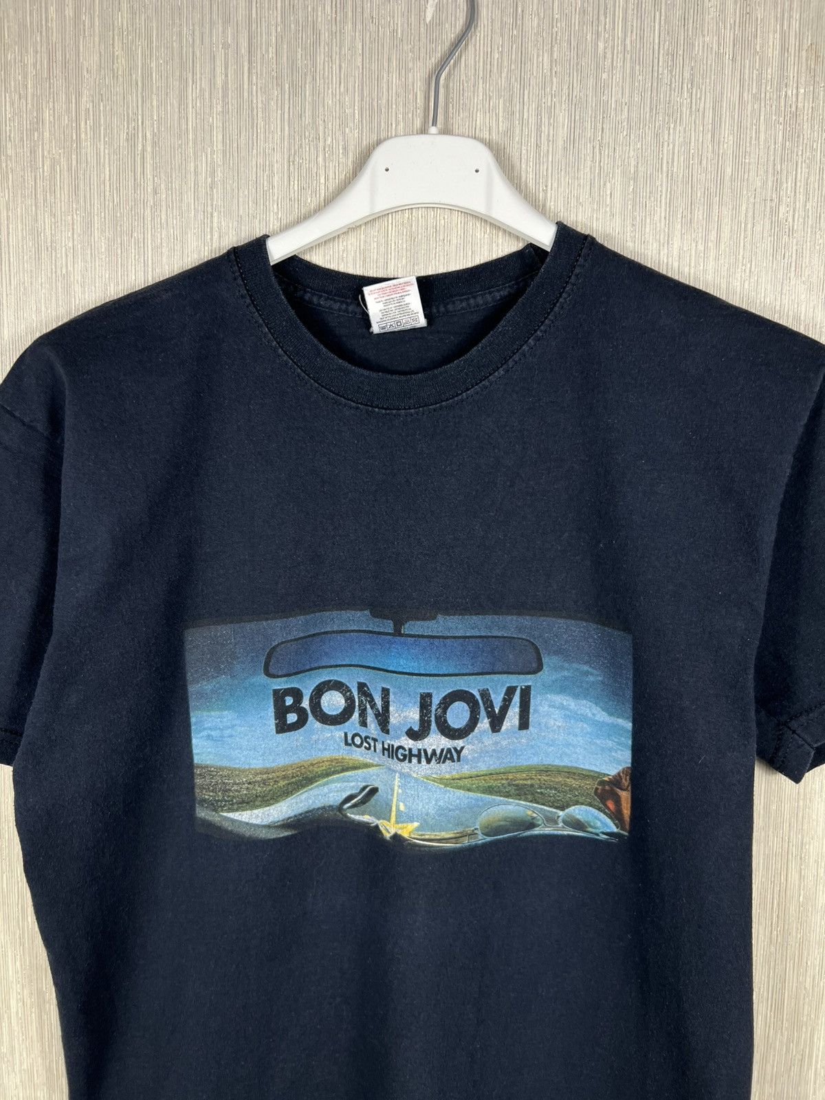Bon Jovi Vintage Bon Jovi Lost Highway car mirror t-shirt band tee Size US M / EU 48-50 / 2 - 3 Thumbnail