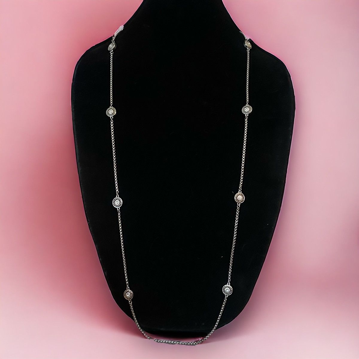 Other Long stationed rhinestone discs box chain necklace Size ONE SIZE - 1 Thumbnail