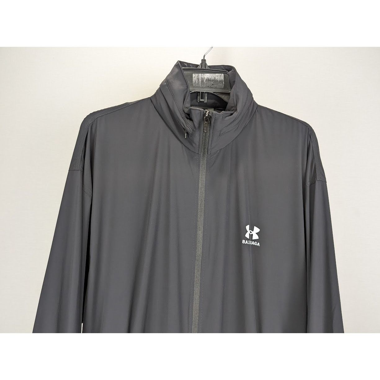Balenciaga × Under Armour o1rshd1 Nylon Stretch Windbreaker in Black Size US S / EU 44-46 / 1 - 4 Thumbnail