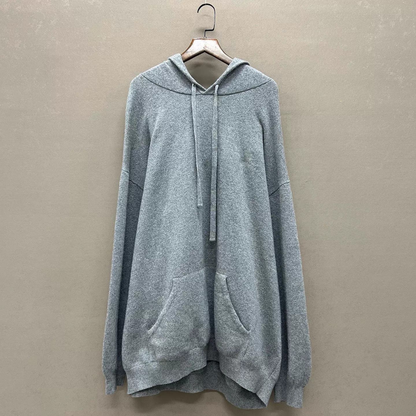 Balenciaga Balenciaga 99 New Gray BB Embroidered Knit Hoodie Size 4 Size US XL / EU 56 / 4 - 1 Thumbnail