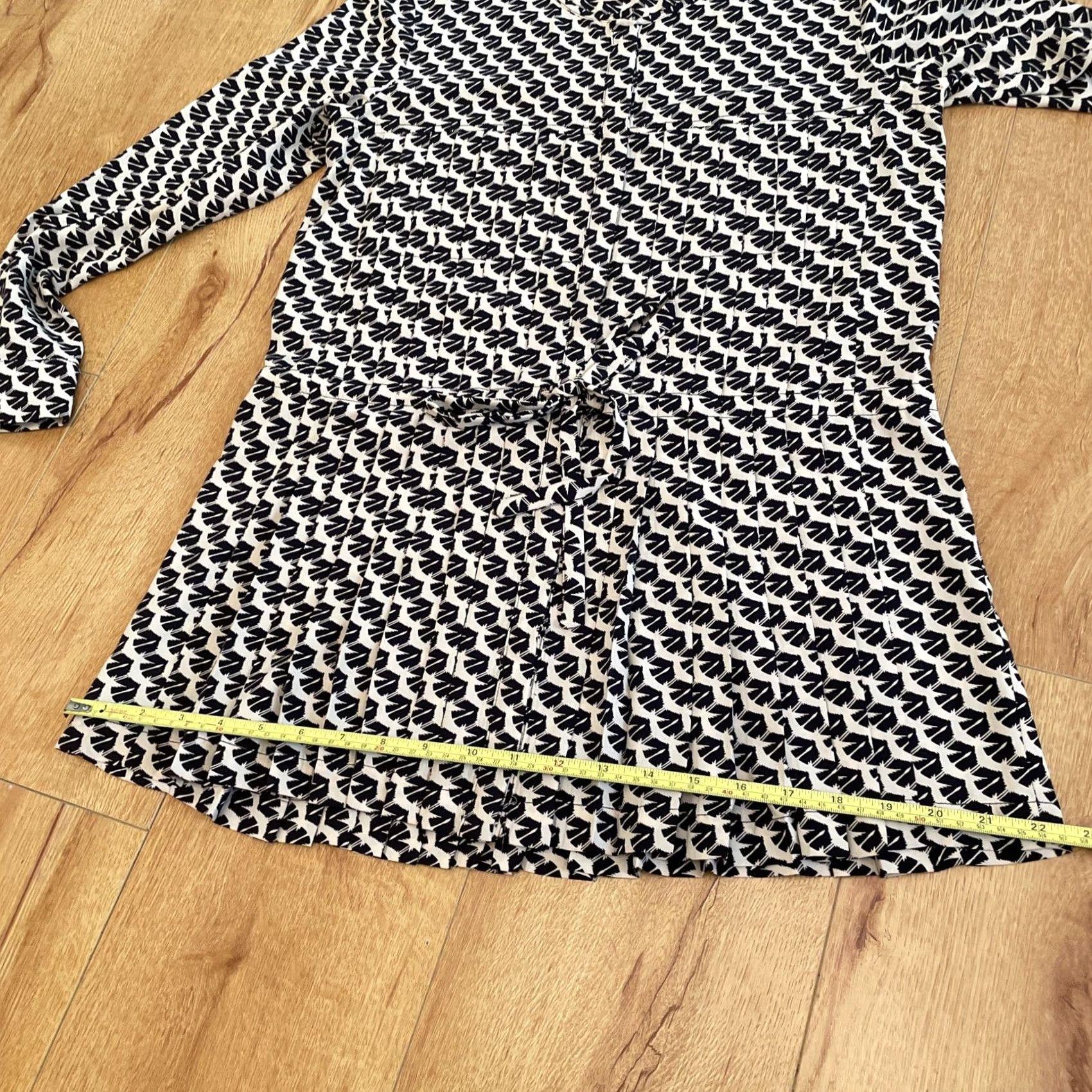 Anthropologie Anthropologie Maeve Selva Tunic Top XS Drop Waist Button Up Tie Multicolor Pleated Casual Women’s Tunic Shirt Size XS / US 0-2 / IT 36-38 - 7 Thumbnail