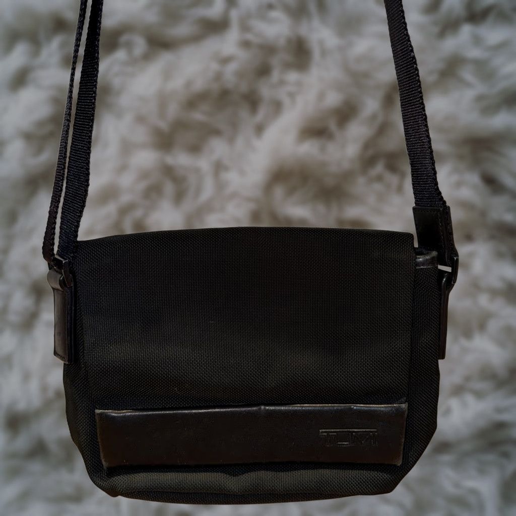 Tumi Tumi Crossbody Bag Nylon Ballistic Leather Magnetic Flap Travel 4366D3 Mens Black Size ONE SIZE - 1 Thumbnail