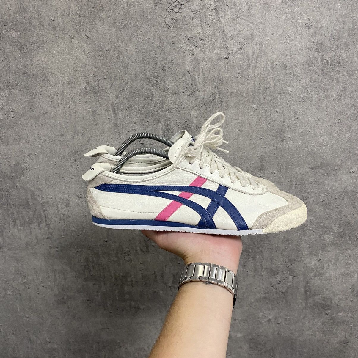Asics x Temptation Vacation