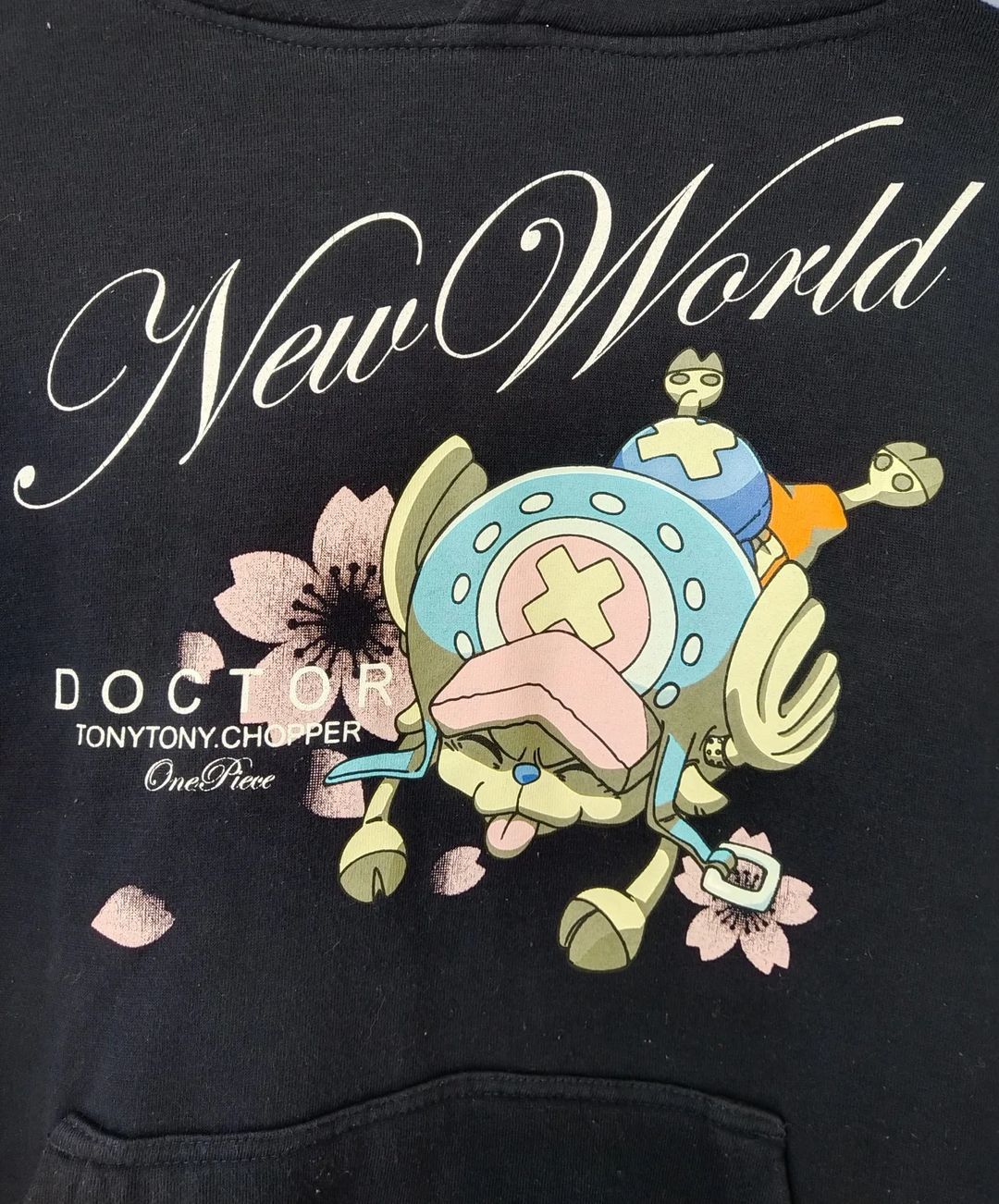 Anime × Japanese Brand × One Piece One Piece Chopper Art New World Official Anime Hoodie Size US L / EU 52-54 / 3 - 2 Thumbnail