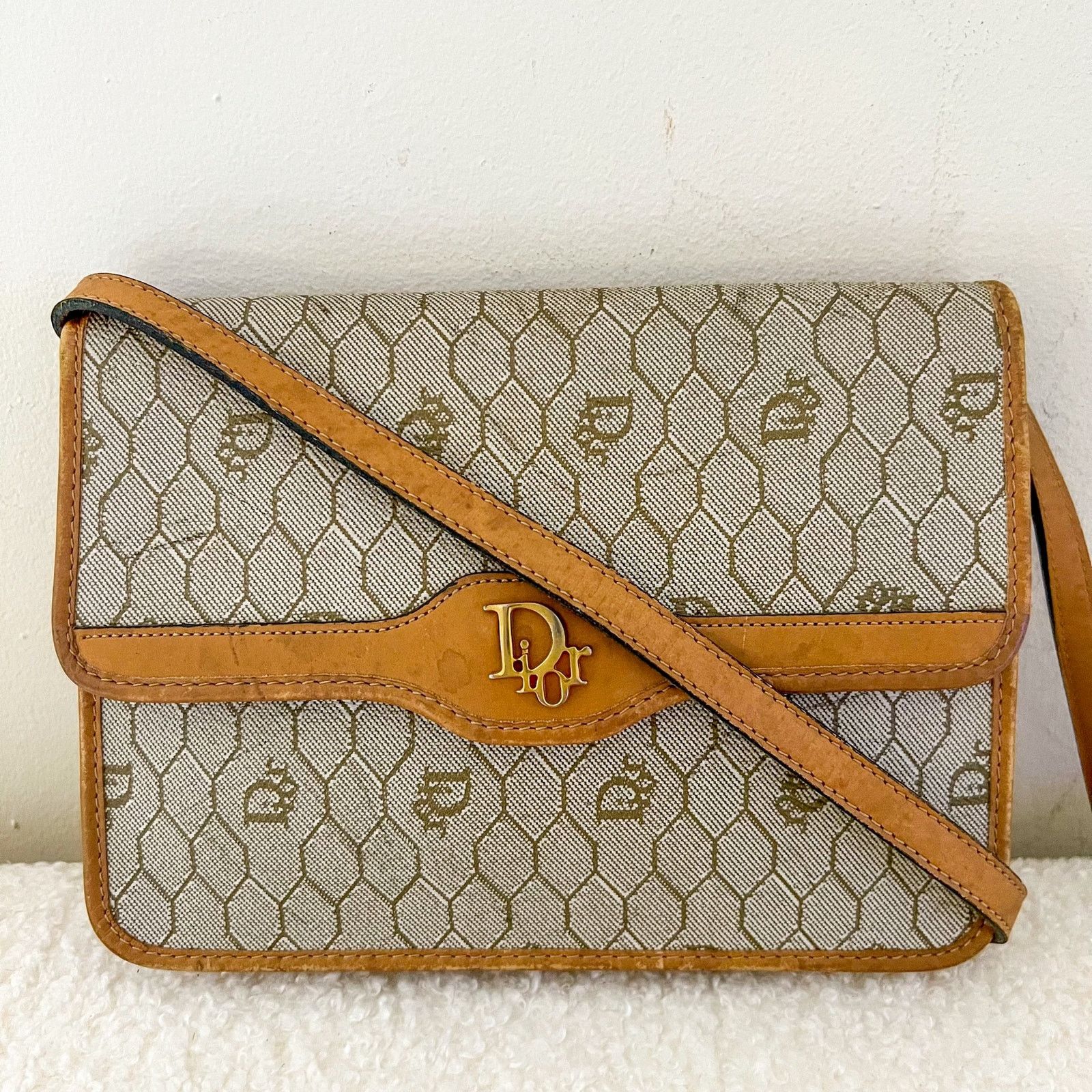 Dior DIOR Tan Honeycomb Crossbody / Shoulder Bag Size ONE SIZE - 1 Thumbnail