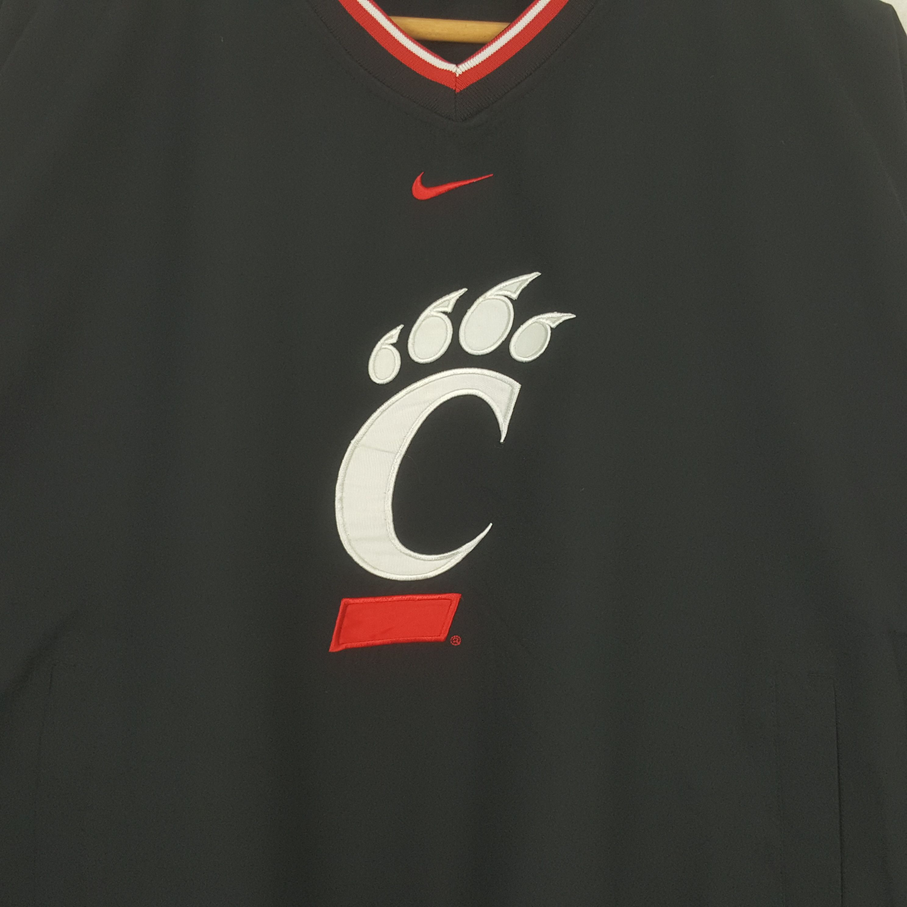 Nike Vintage Nike Cincinnati Bearcats Team Sweatshirt RR26 Size US XL / EU 56 / 4 - 2 Thumbnail