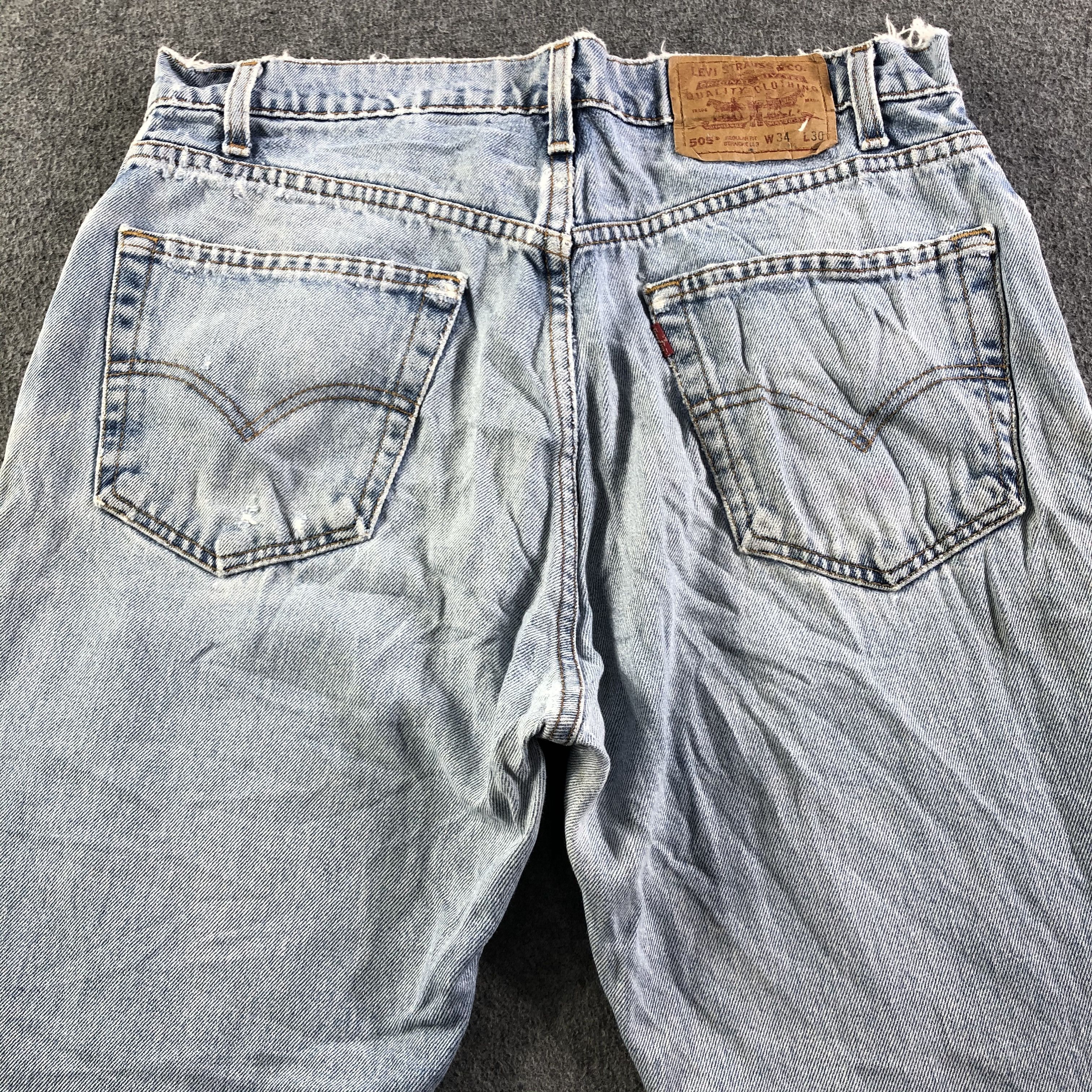 Levi's Vintage 90s Light Wash Levis 505 Jeans-J3346 Size US 33 - 4 Thumbnail