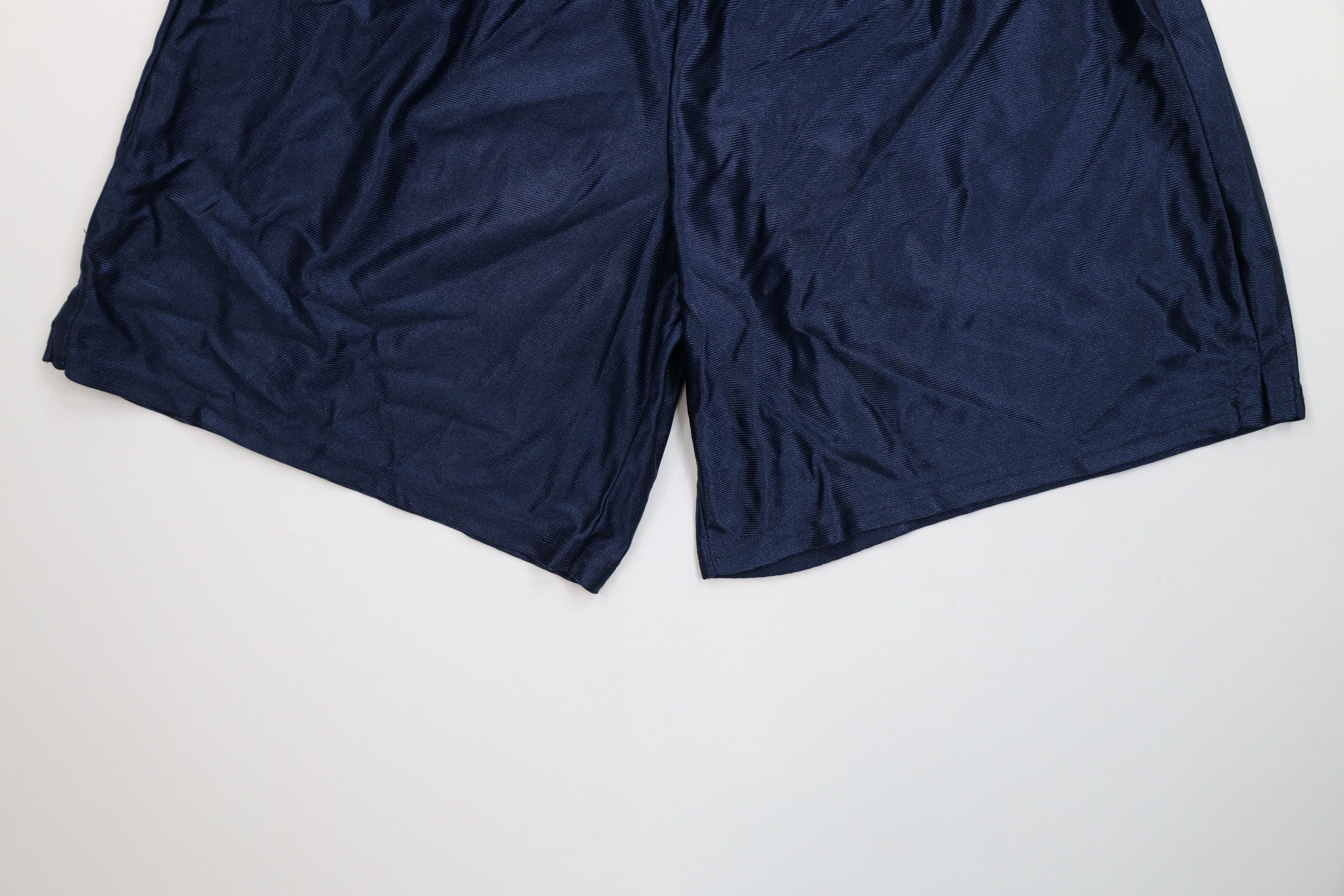 Vintage Vintage 90s Streetwear Nylon Basketball Gym Shorts Blue USA Size US 30 / EU 46 - 4 Thumbnail