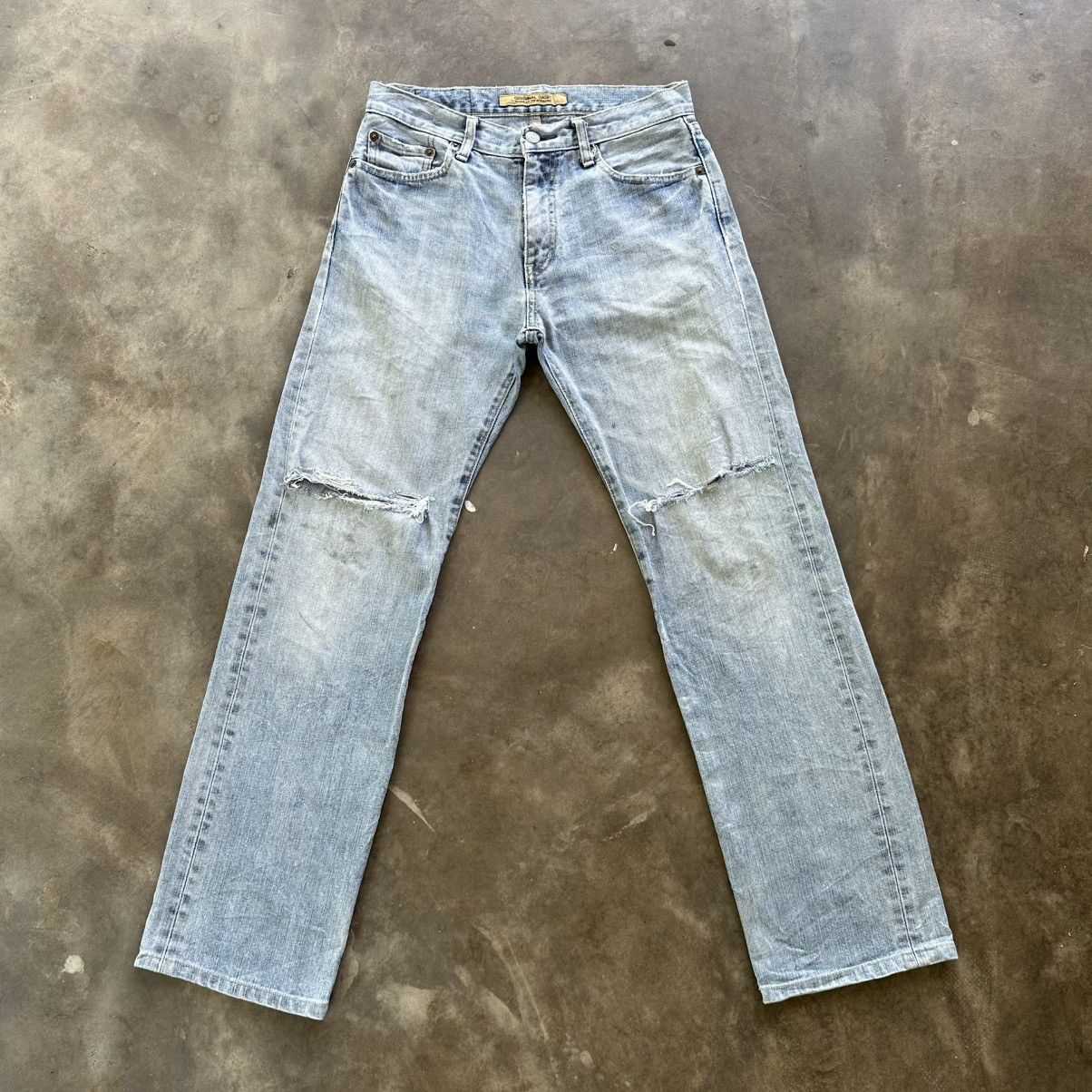 Japanese Brand Vintage Japanese Distressed Faded Denim Jean Pant W30 Size US 30 / EU 46 - 1 Thumbnail