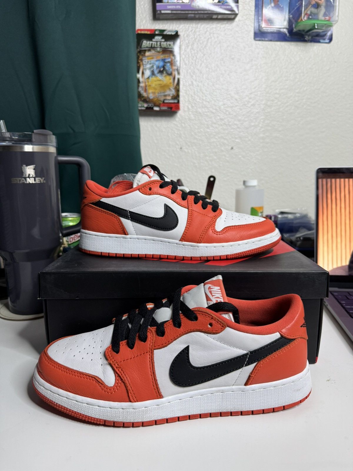 Jordan Brand Air Jordan 1 Low OG Starfish GS 7Y SHIPS FAST Size US 8.5 / IT 38.5 - 1 Thumbnail