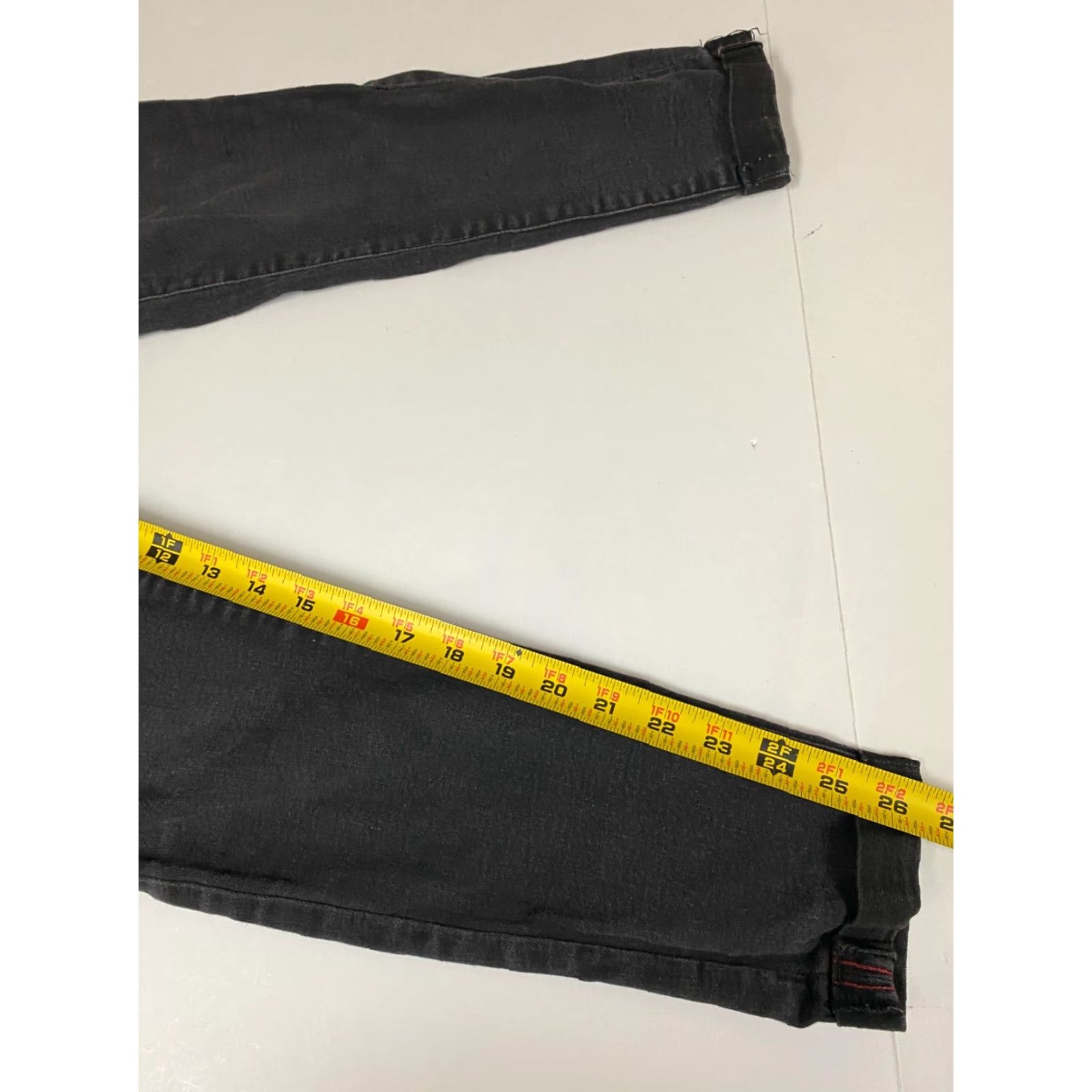 Vintage YMI Womens Jeans 3 Black Ankle High Rise Regular Rise Mid 8.5-10.5 Inseam 26 in Denim Cotton Blend Zipper Pockets Stretch Size 26" / US 2 / IT 38 - 7 Thumbnail
