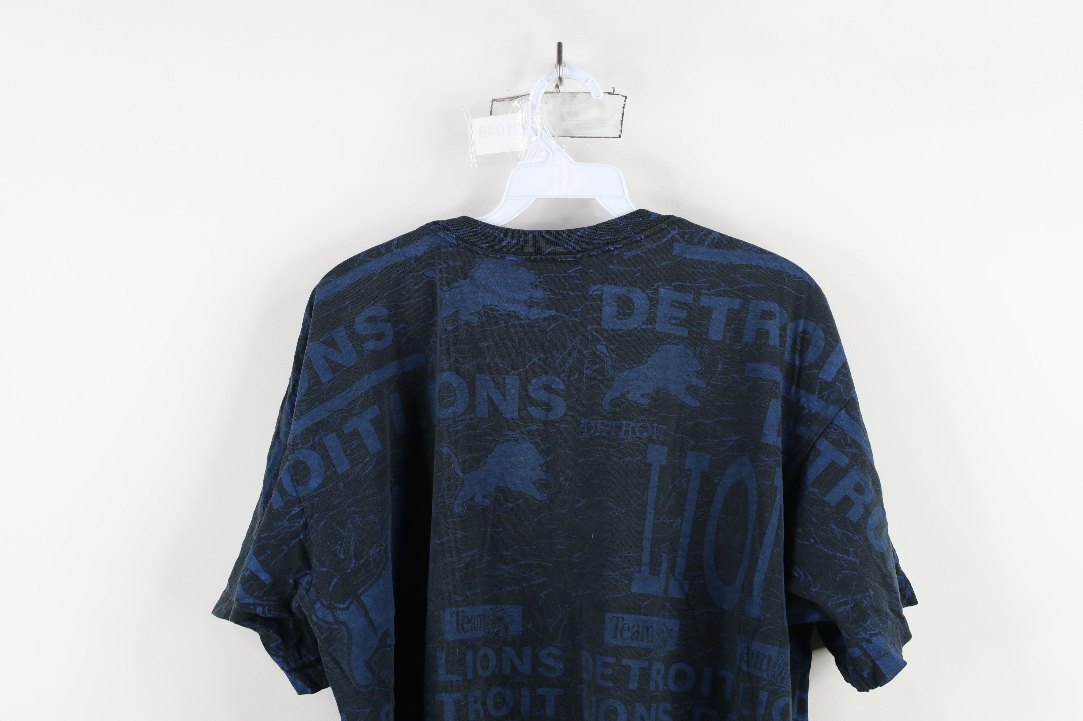 Vintage Vintage 90s Lions Football All Over Print T-Shirt USA Size US XL / EU 56 / 4 - 13 Thumbnail