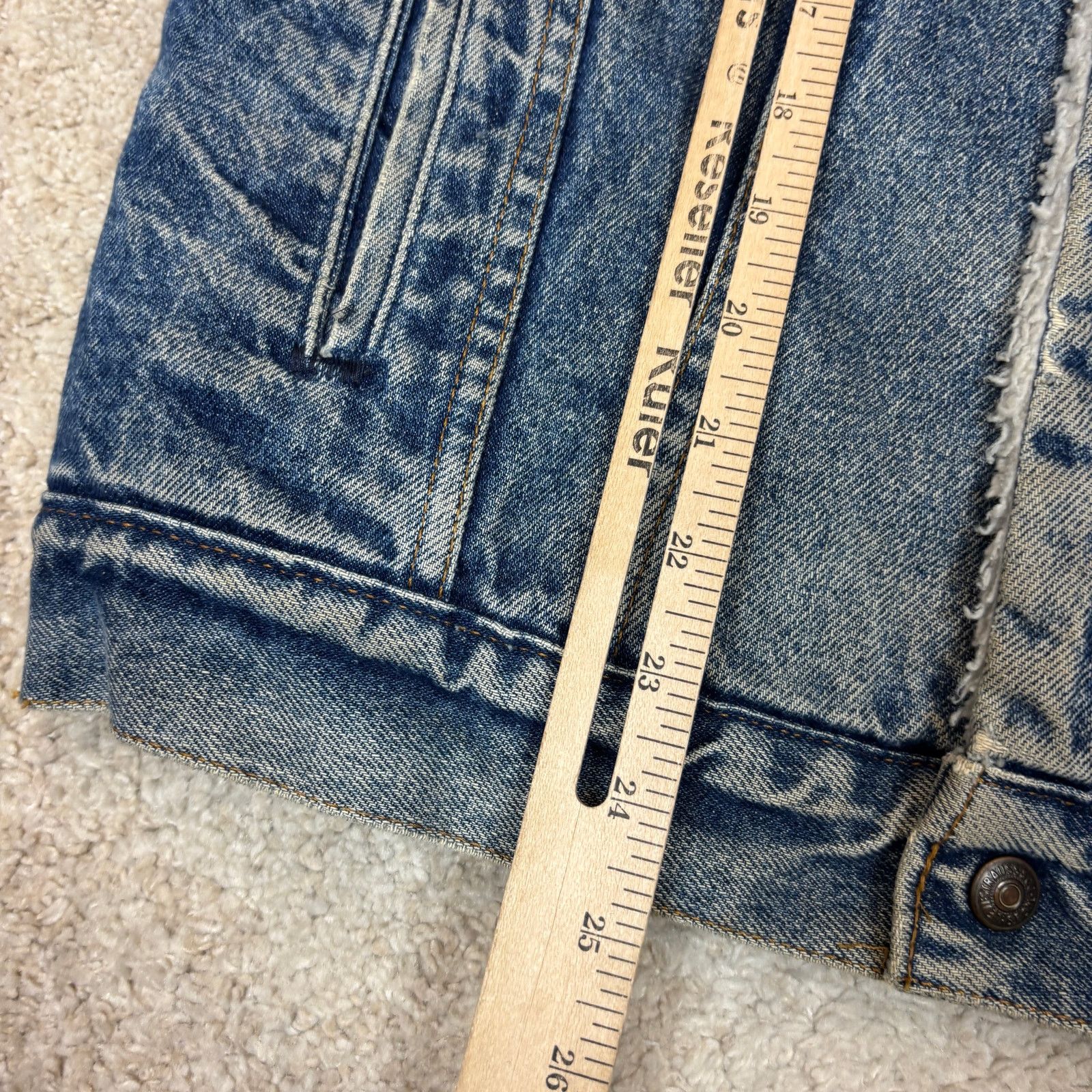 Levi's Vintage 80s 90 Levi's Sherpa Lined Trucker Jacket 36R Medium Size US M / EU 48-50 / 2 - 6 Thumbnail
