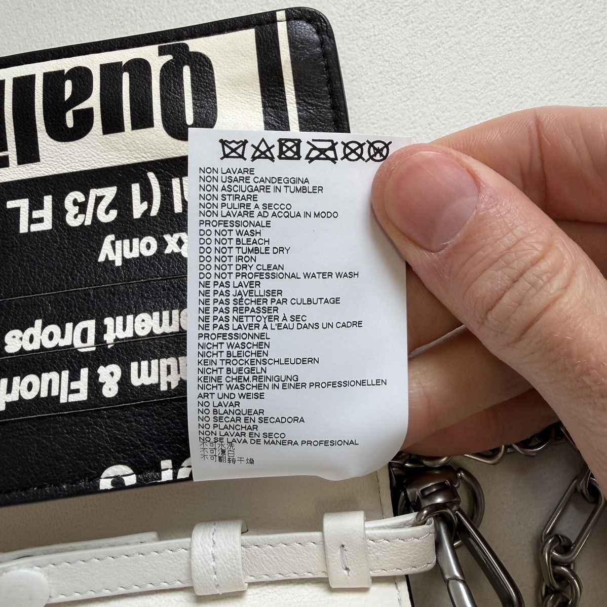 Maison Margiela A/W 18 ‘Vitamin Supplements’ Print Mini Hand Bag Size ONE SIZE - 18 Thumbnail