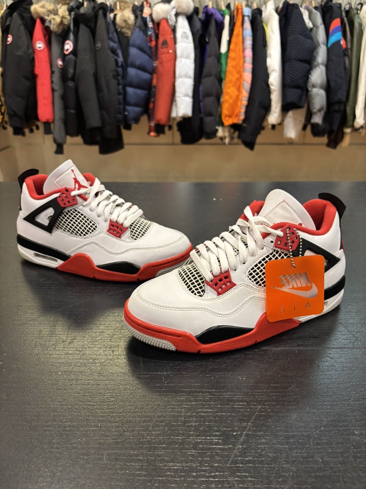 Jordan 4 ‘Fire Red’