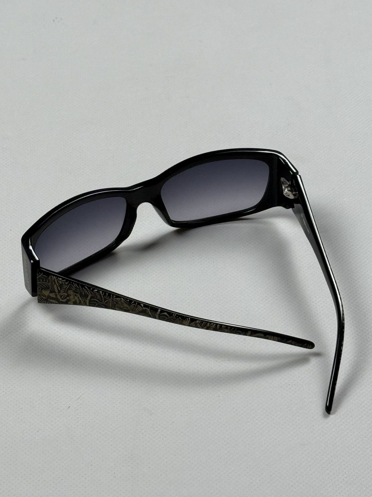 Jean Paul Gaultier Jean Paul Gaultier Unisex Hawaiian Print Sunglasses Size ONE SIZE - 21 Thumbnail