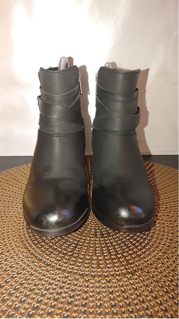 Rockport Rockport Leather Booties Size 5.5M Size US 5.5 / IT 35.5 - 1 Thumbnail