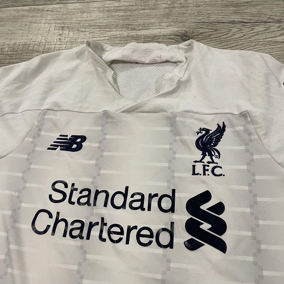 New Balance New Balance Liverpool Shirt Soccer standard chartered Jersey Size US S / EU 44-46 / 1 - 2 Thumbnail