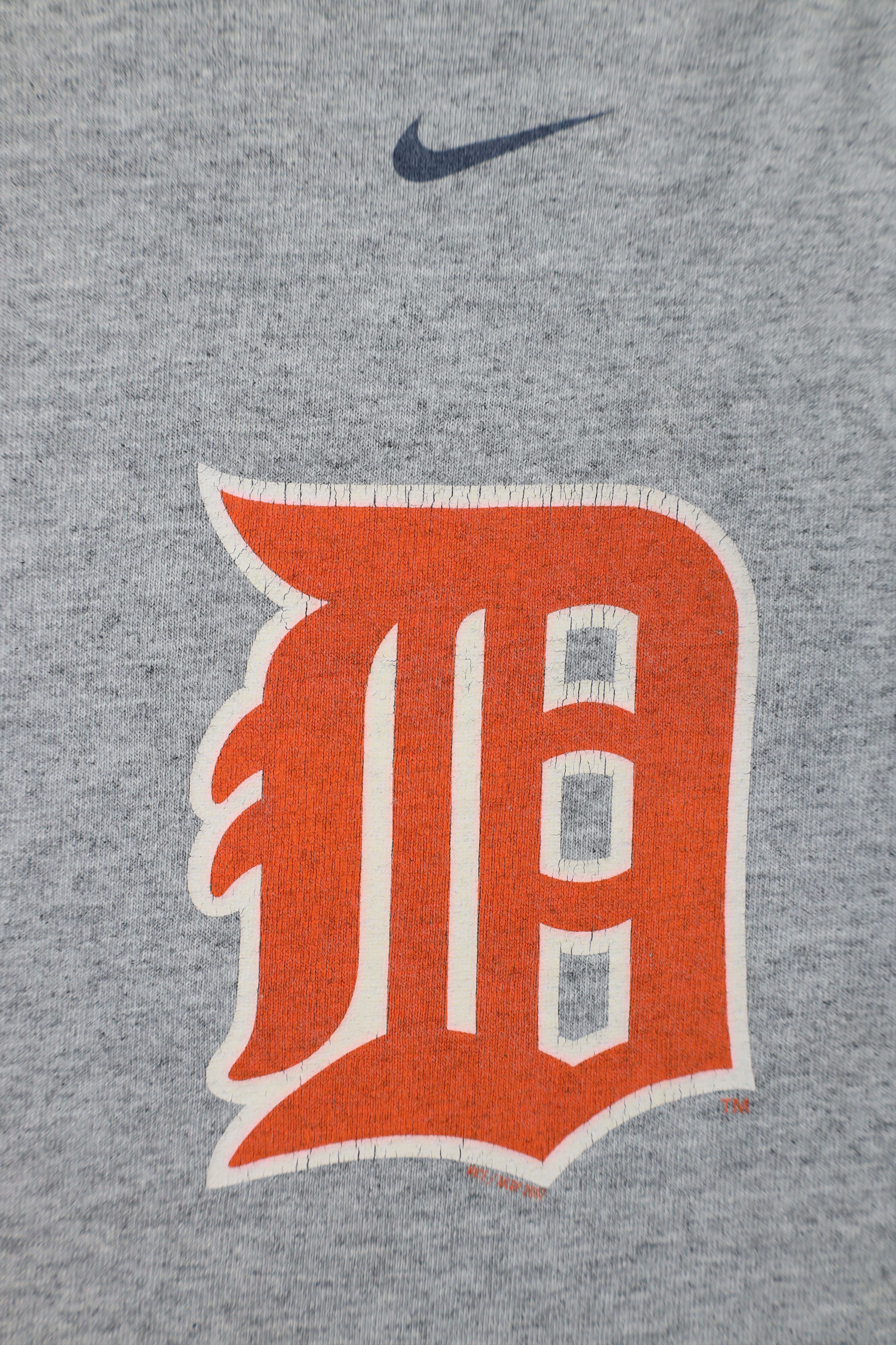 Nike × Vintage Vintage Nike Swoosh Detroit Tigers Baseball Raglan T-Shirt Size US XL / EU 56 / 4 - 4 Thumbnail