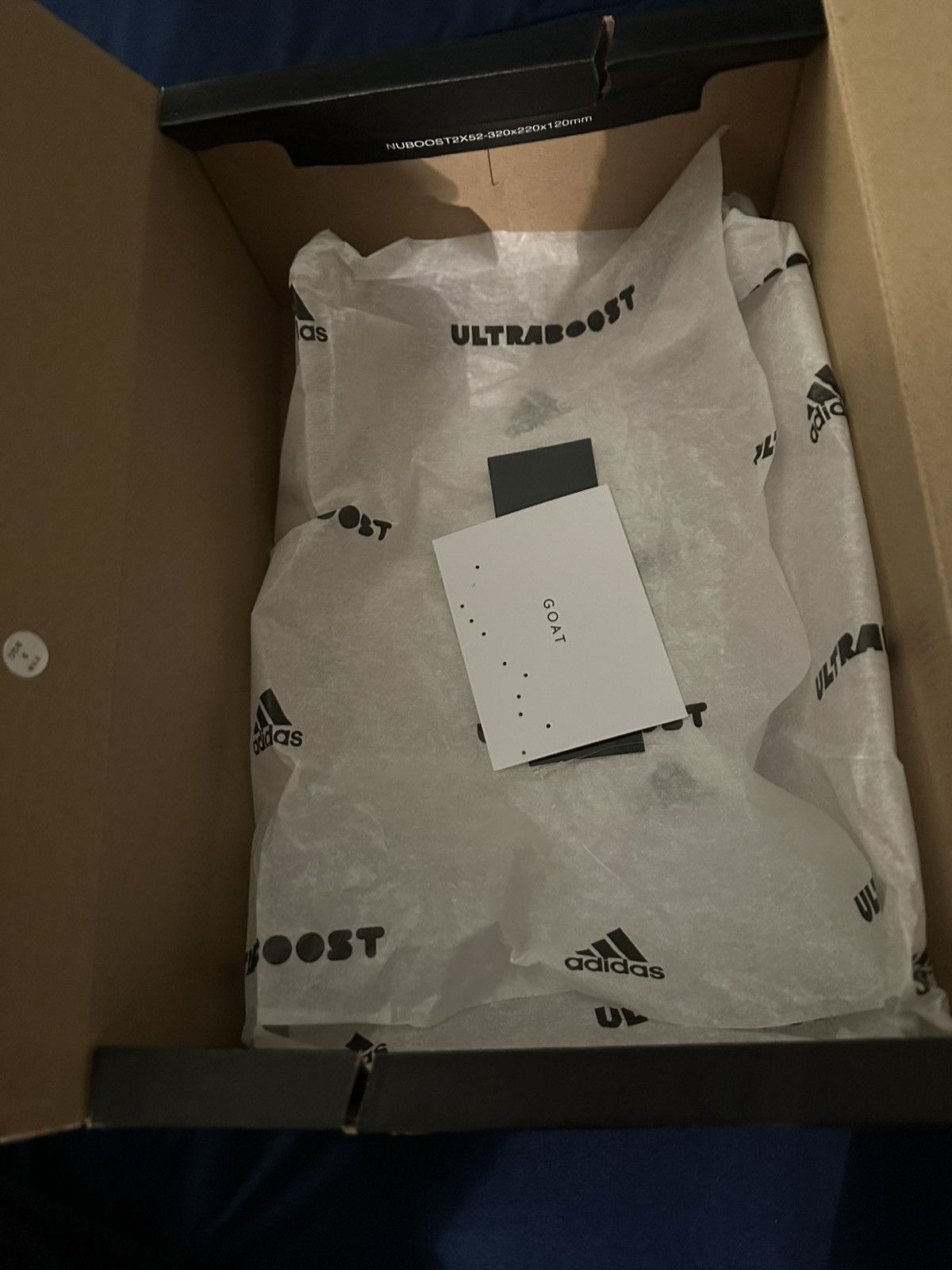 Adidas Ultraboost 1.0 Burgundy Size US 11 / EU 44 - 6 Thumbnail