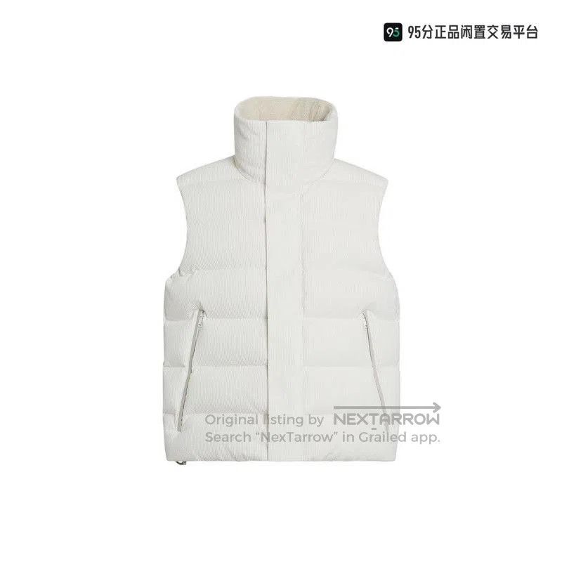 Ermenegildo Zegna Zegna Men's Solid Stand Collar Down Vest. Size US M / EU 48-50 / 2 - 5 Thumbnail