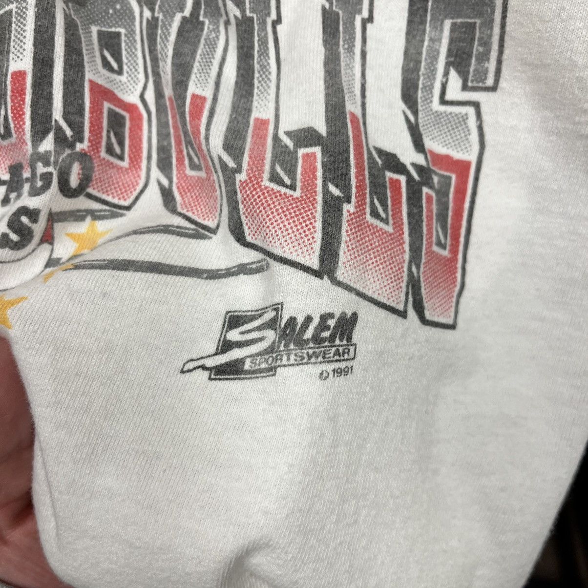Salem Sportswear Vintage 1991 Chicago Bulls Caricature World Champs Tee 90s Size US M / EU 48-50 / 2 - 4 Thumbnail