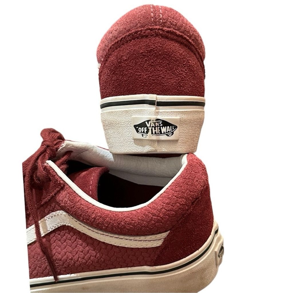 Vans Vans Suede Sneakers Dark Red Wine SZ 7.5 WMN/6 MN Size US 7.5 / IT 37.5 - 6 Thumbnail