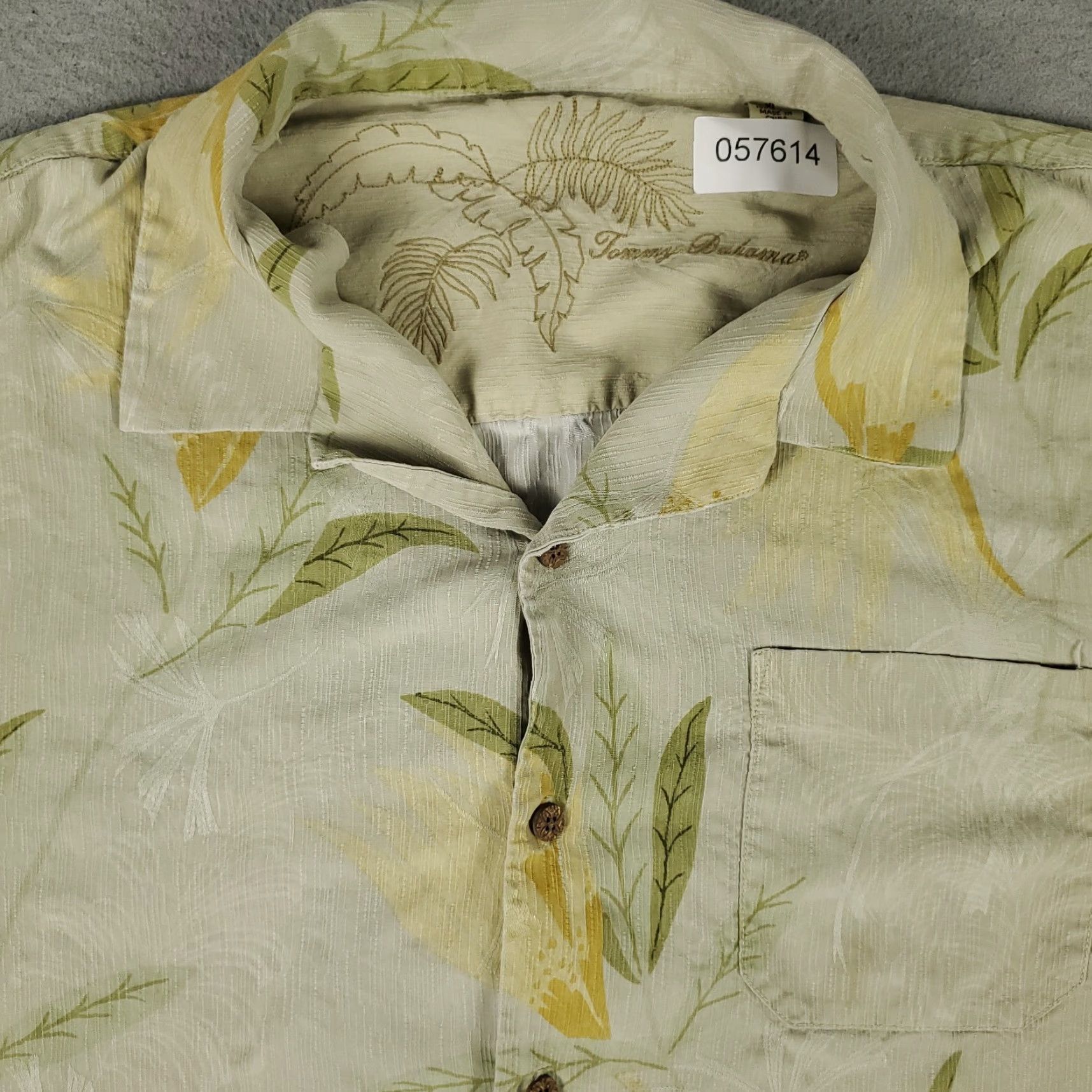 Tommy Bahama Tommy Bahama Shirt Mens XL Beige Silk Hawaiian Button Up Short Sleeve Shirt Size US XL / EU 56 / 4 - 2 Thumbnail