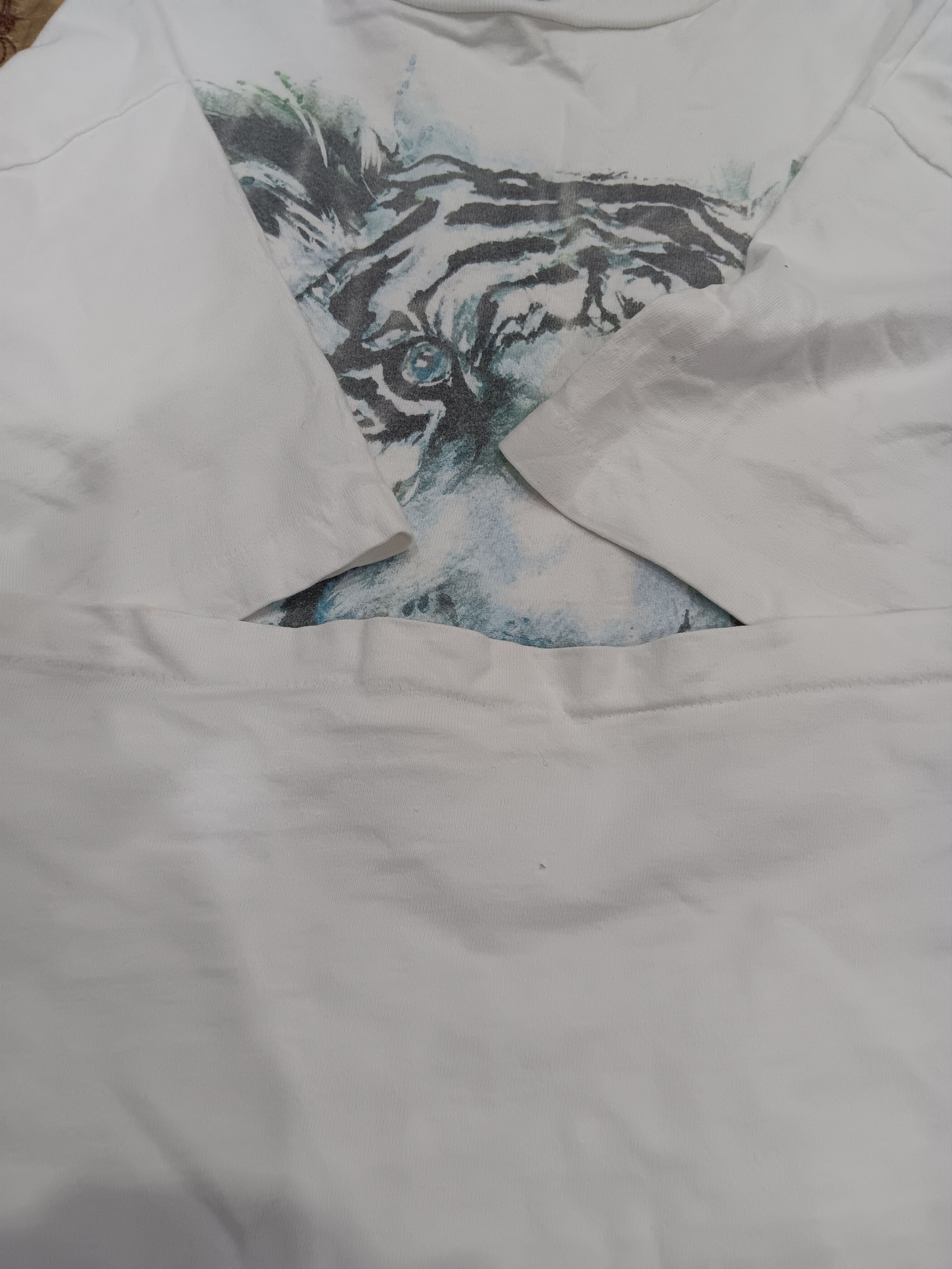 Vintage Vintage 80s White Tiger T-shirt Size US XL / EU 56 / 4 - 6 Thumbnail