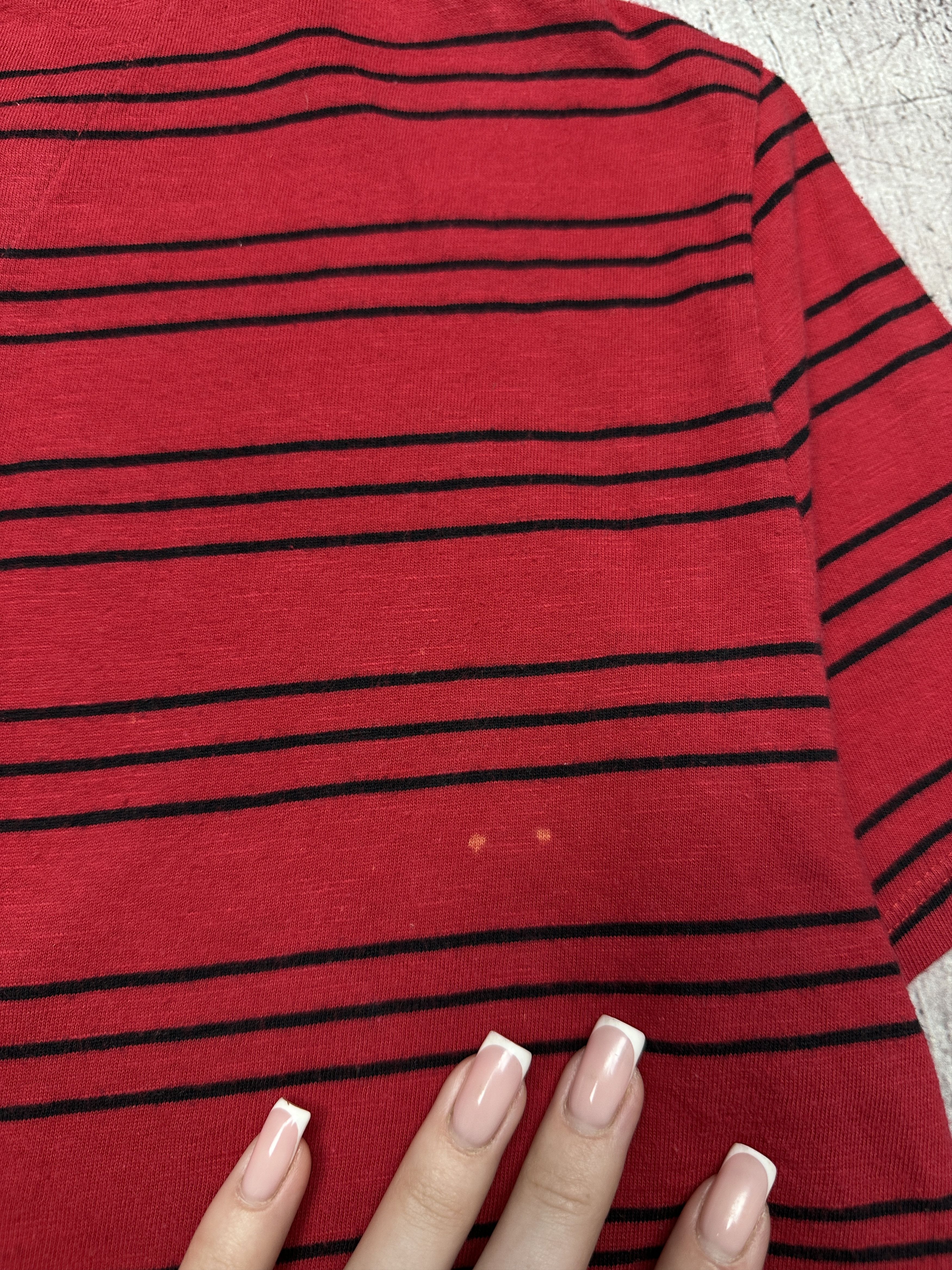 Guess Guess Vintage Mens Center Logo Striped T-Shirt Size US S / EU 44-46 / 1 - 7 Thumbnail