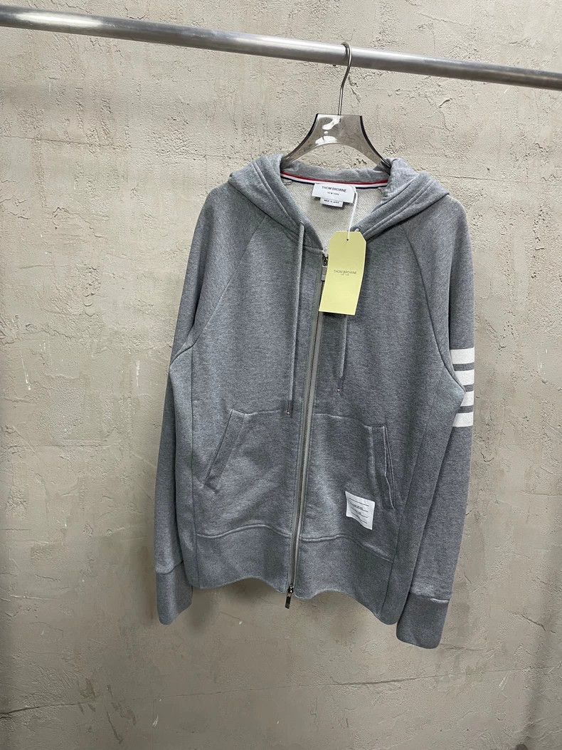 Thom Browne Thom Browne size4 Gray zipper jacket and hoodie Size US XL / EU 56 / 4 - 1 Thumbnail