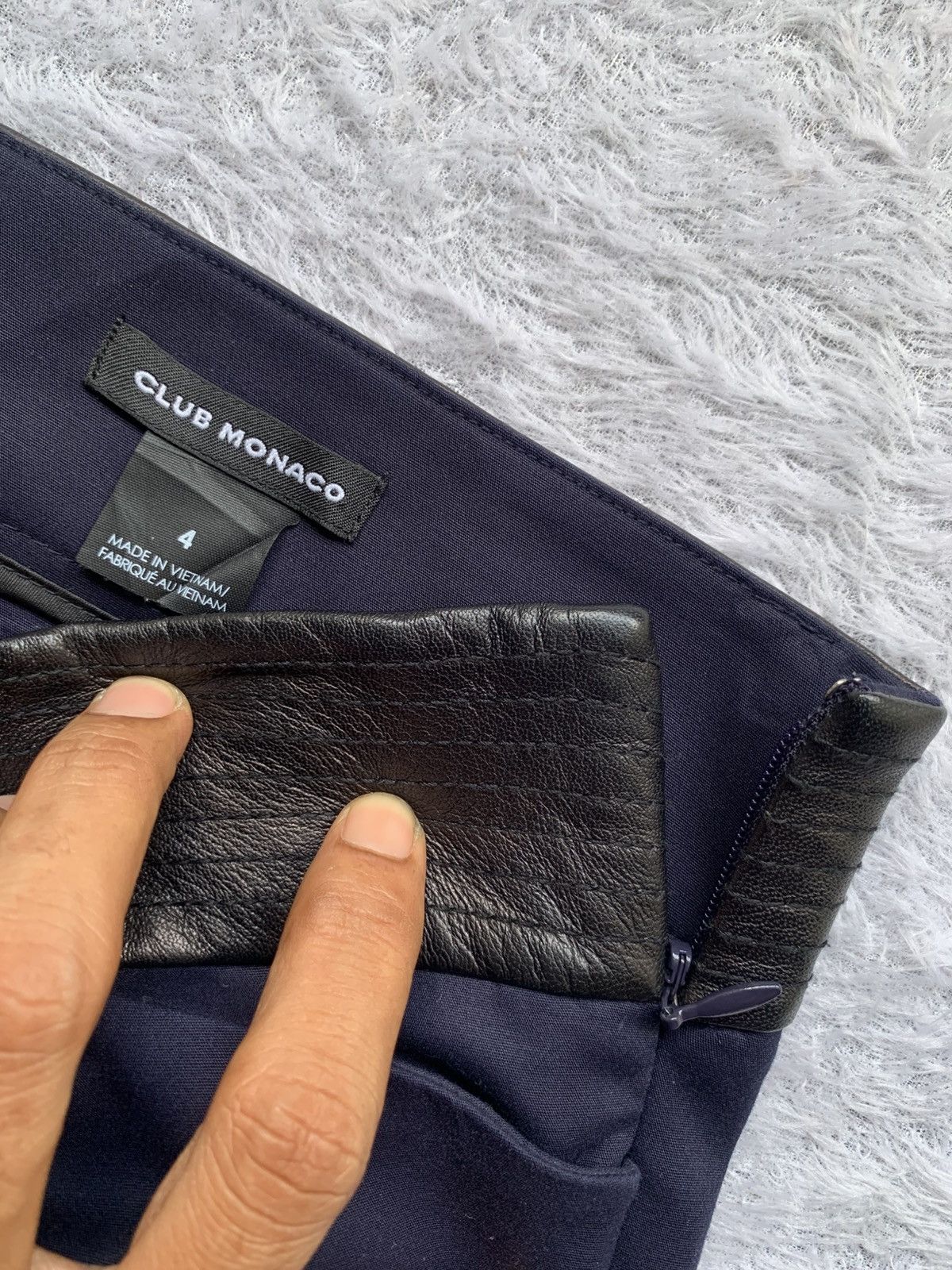 Club Monaco Skinny stretch pants with side zip, lamb leather waistband Size 31" - 7 Thumbnail